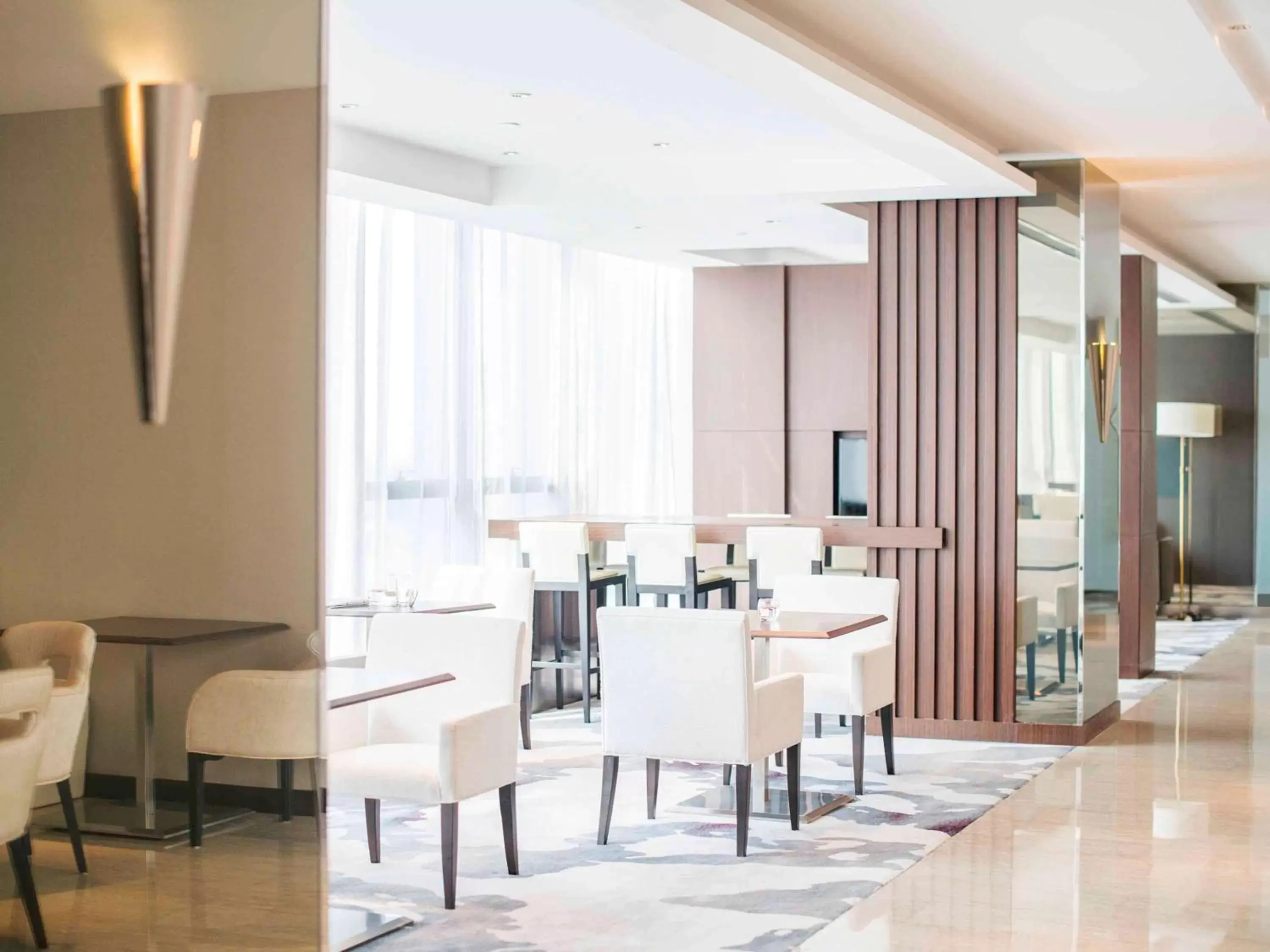 On site, Restaurant/Places to Eat in Novotel Nanjing Central