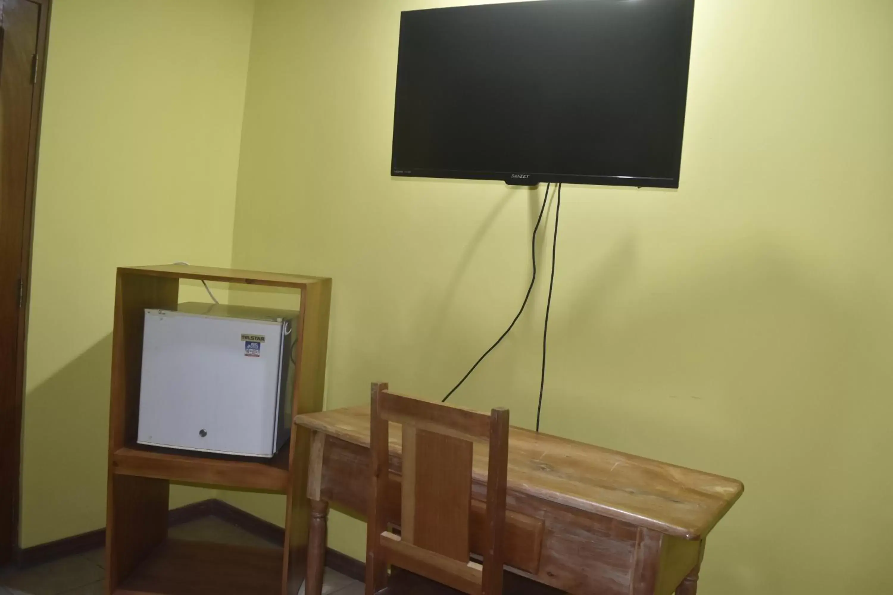 TV/Entertainment Center in Hotel Santa Ana Liberia Airport