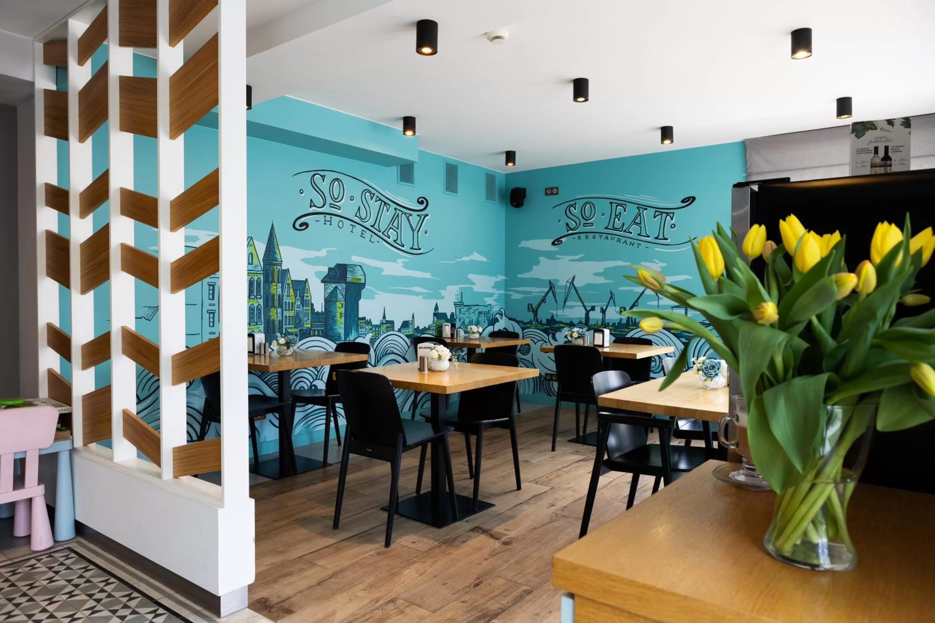 Restaurant/places to eat in So Stay Bed & Breakfast