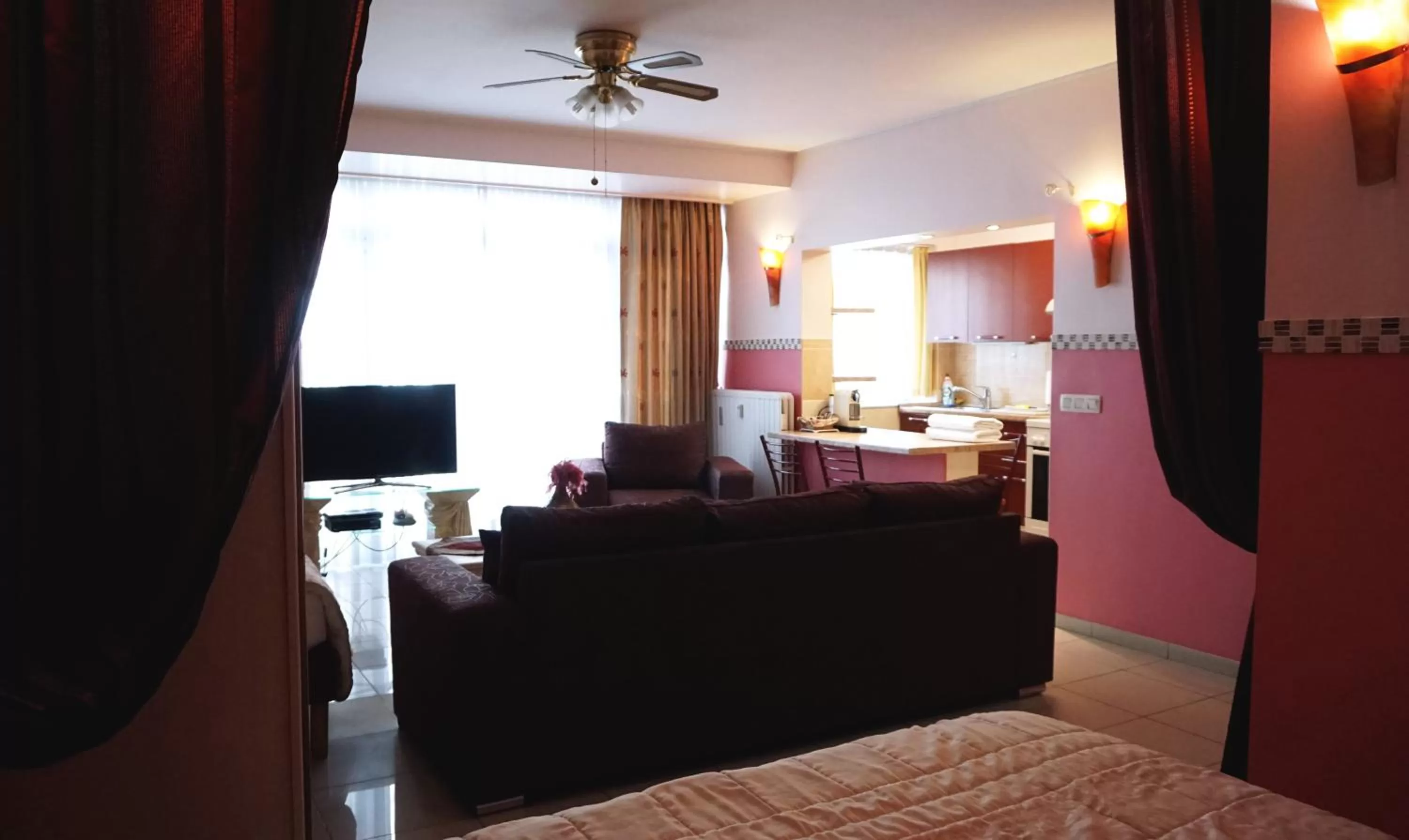 Bed in Aparthotel Résidence Bara Midi