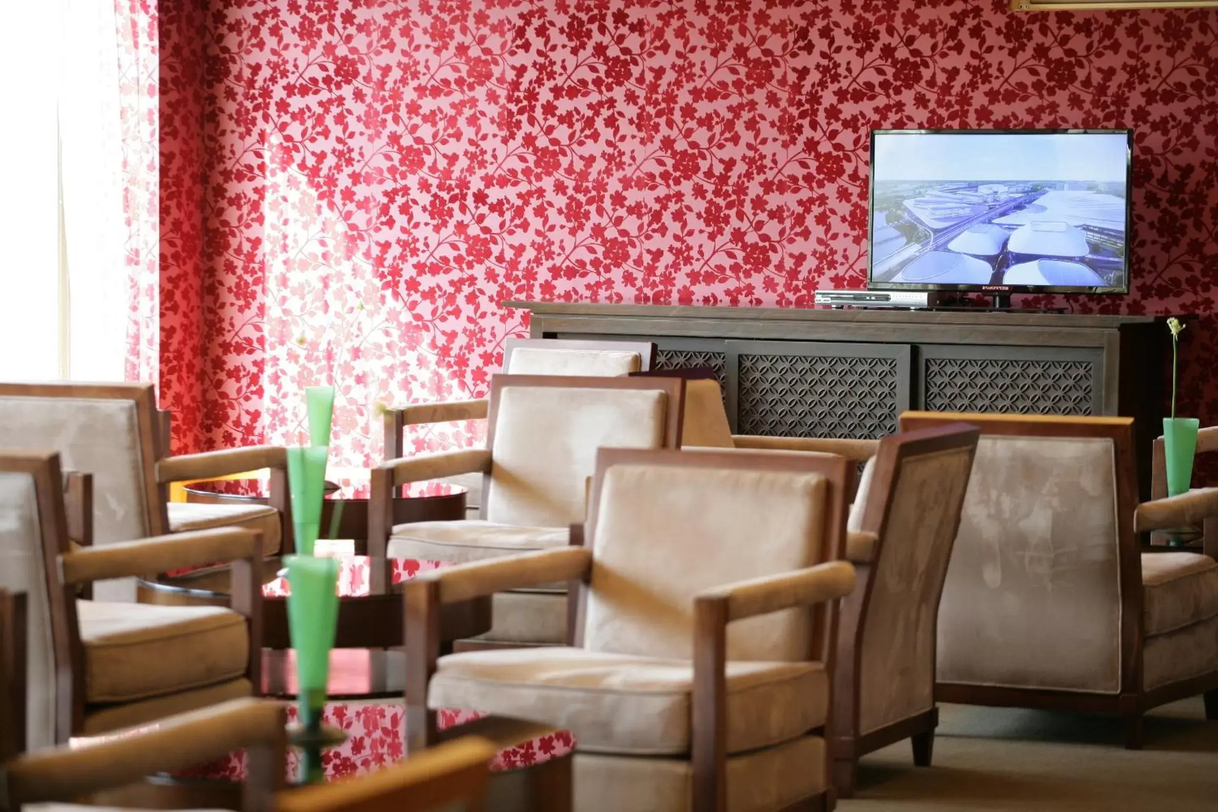 Lounge or bar in City Suites - Taoyuan Gateway Lounge or bar in City Suites - Taoyuan Gateway