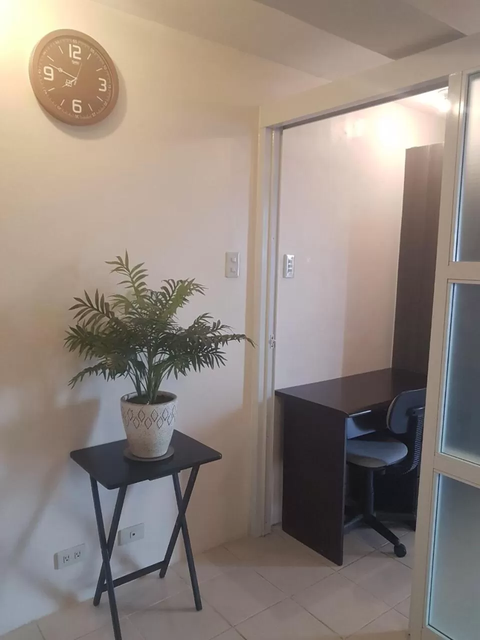 Condo with Free Swimming Pool & Viewing Deck