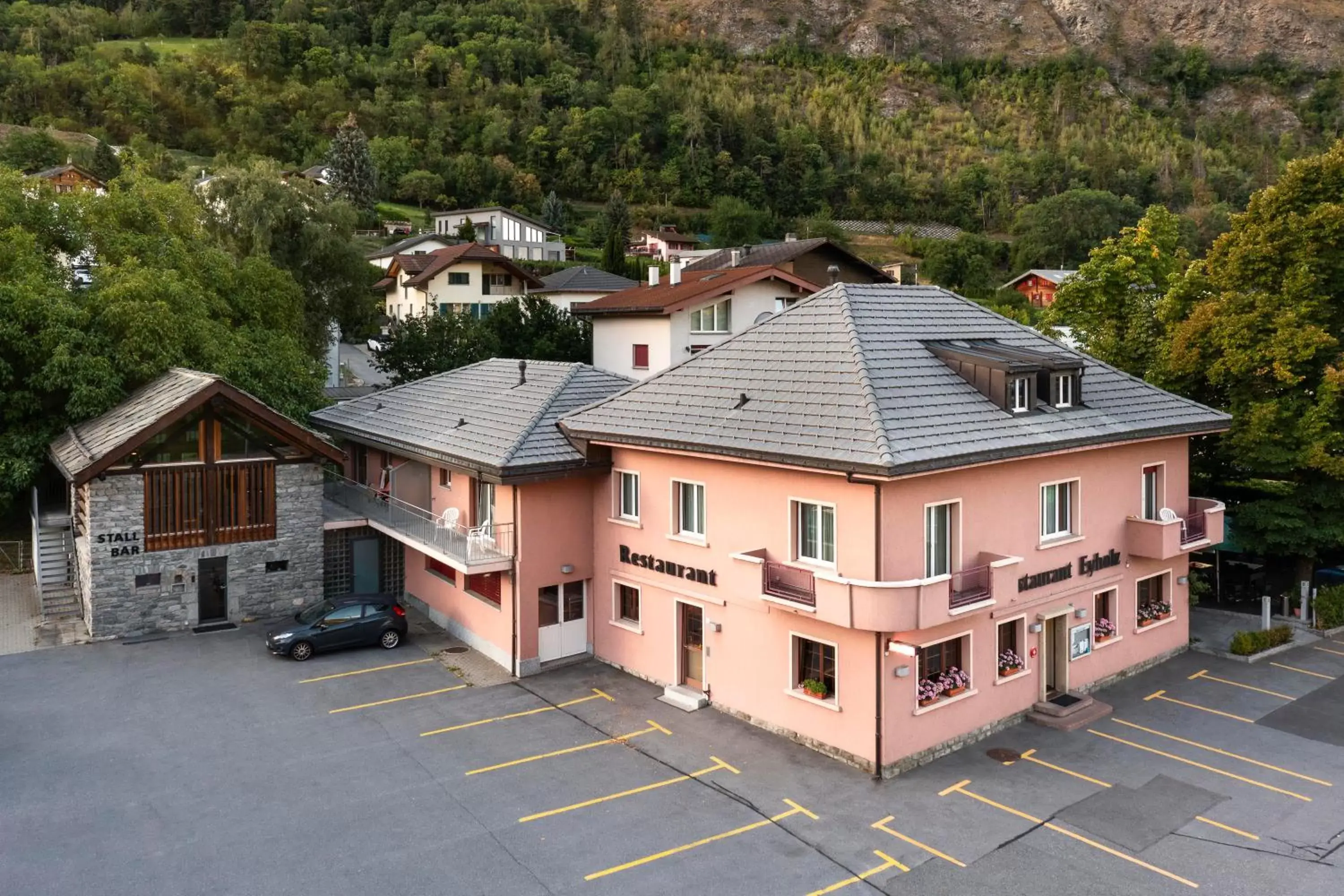 Property building in Hotel-Restaurant Eyholz