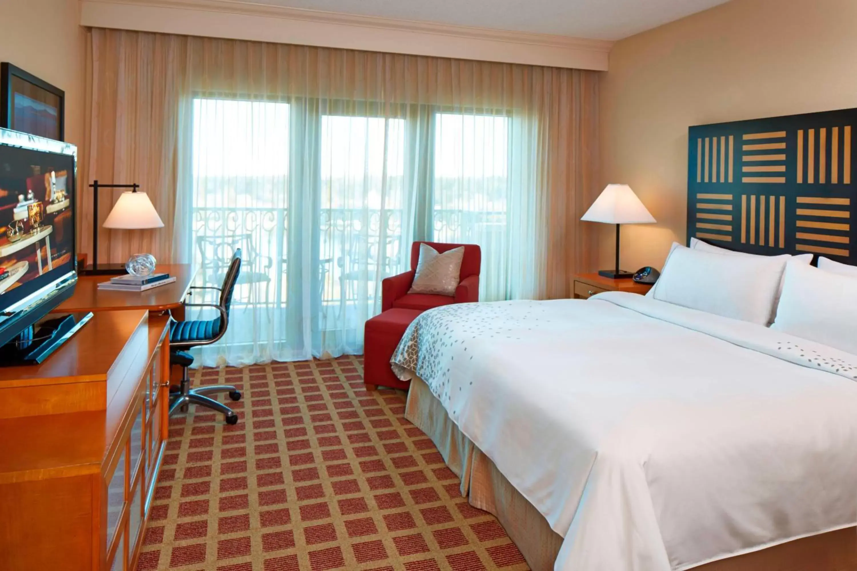 Photo of the whole room, Bed in World Golf Village Renaissance St. Augustine Resort