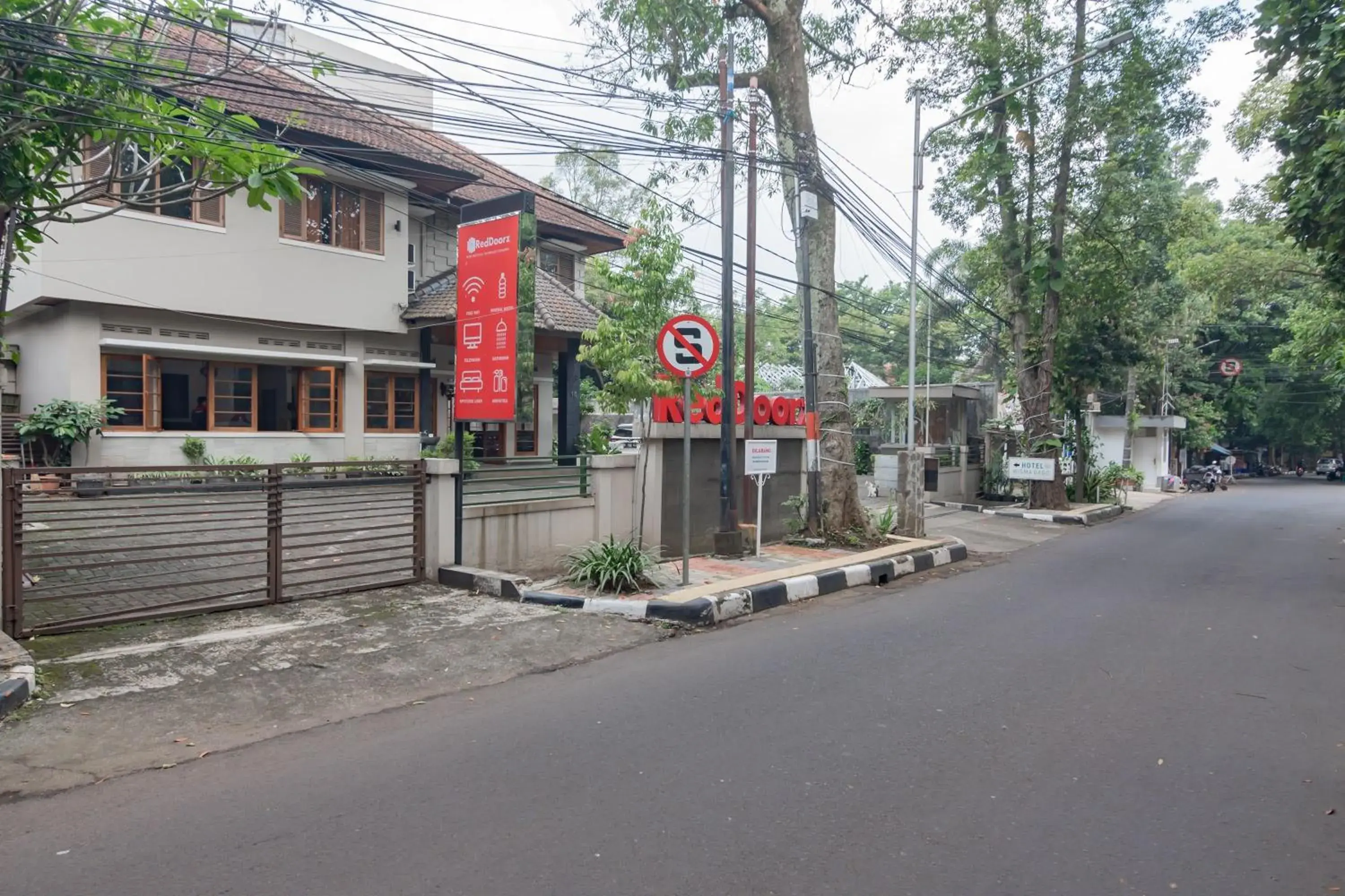 Property Building in RedDoorz near Institut Teknologi Bandung 2