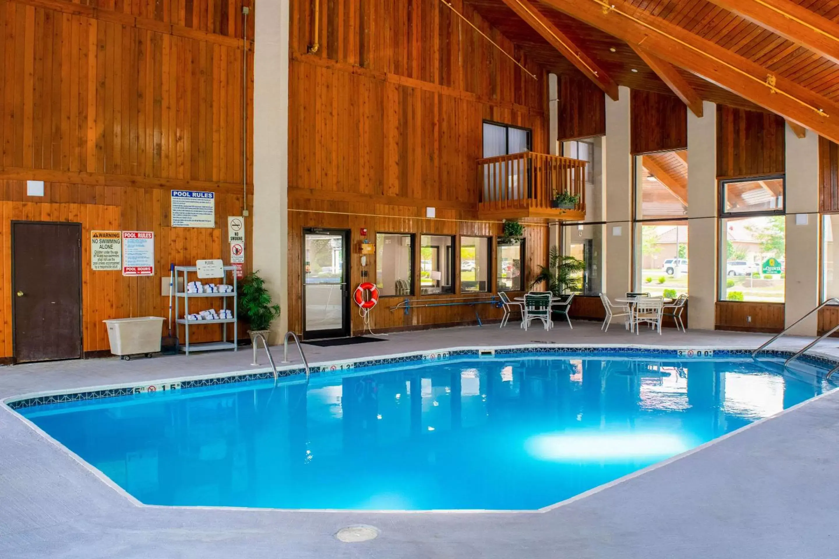 On site, Swimming Pool in Quality Inn Plainfield - Indianapolis West