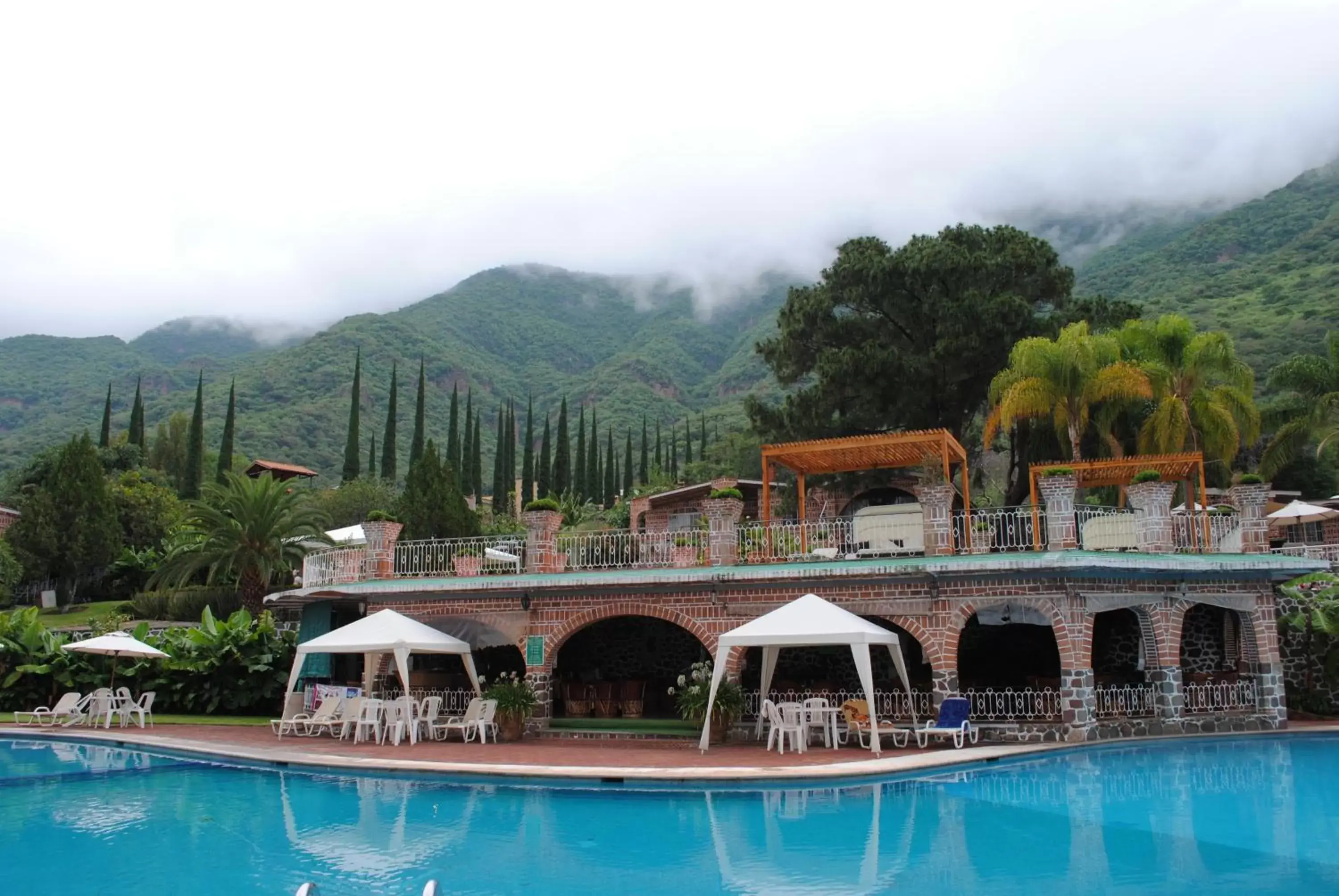 Swimming Pool in Mama Chuy Hotel & Villas