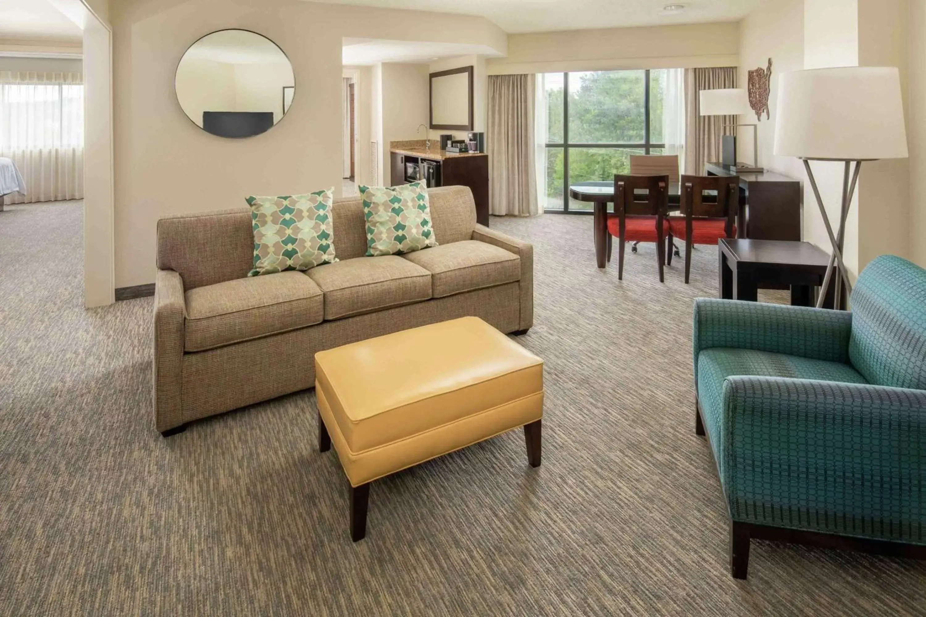Living room in Embassy Suites By Hilton Seattle - Tacoma International Airport Living room in Embassy Suites By Hilton Seattle - Tacoma International Airport
