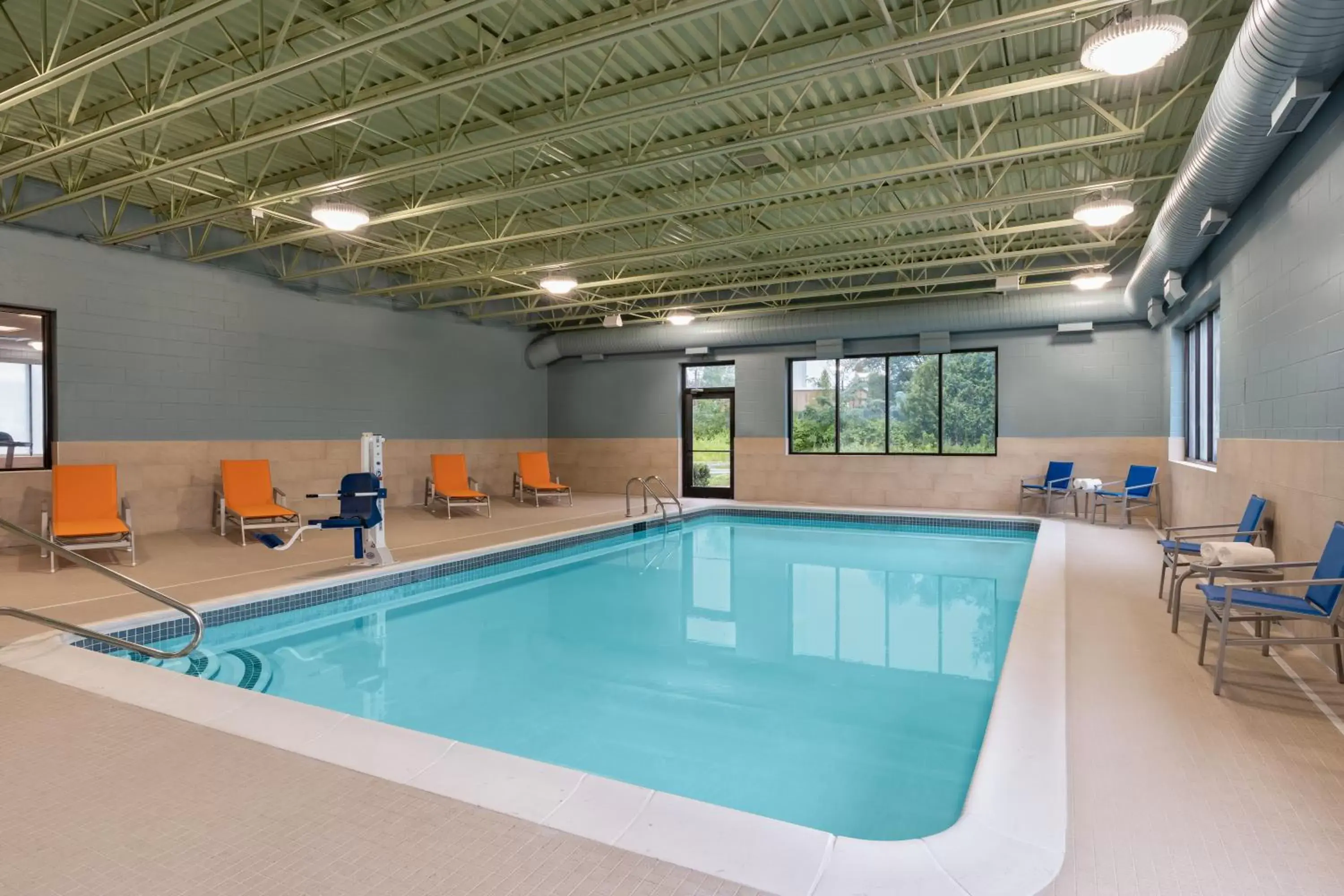 Swimming pool in Holiday Inn Express - Plattsburgh by IHG Swimming pool in Holiday Inn Express - Plattsburgh by IHG