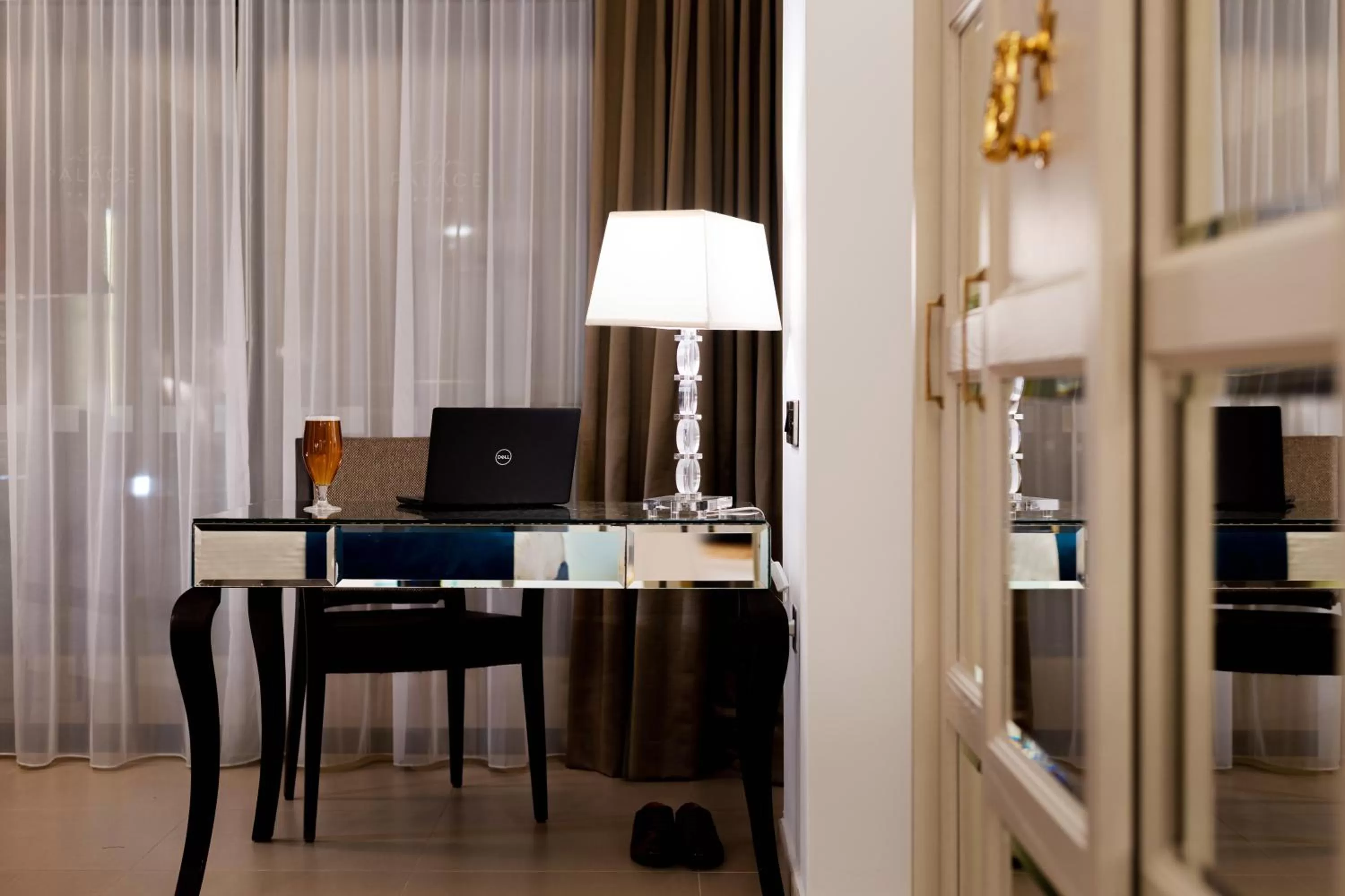 Photo of the whole room in AX The Palace