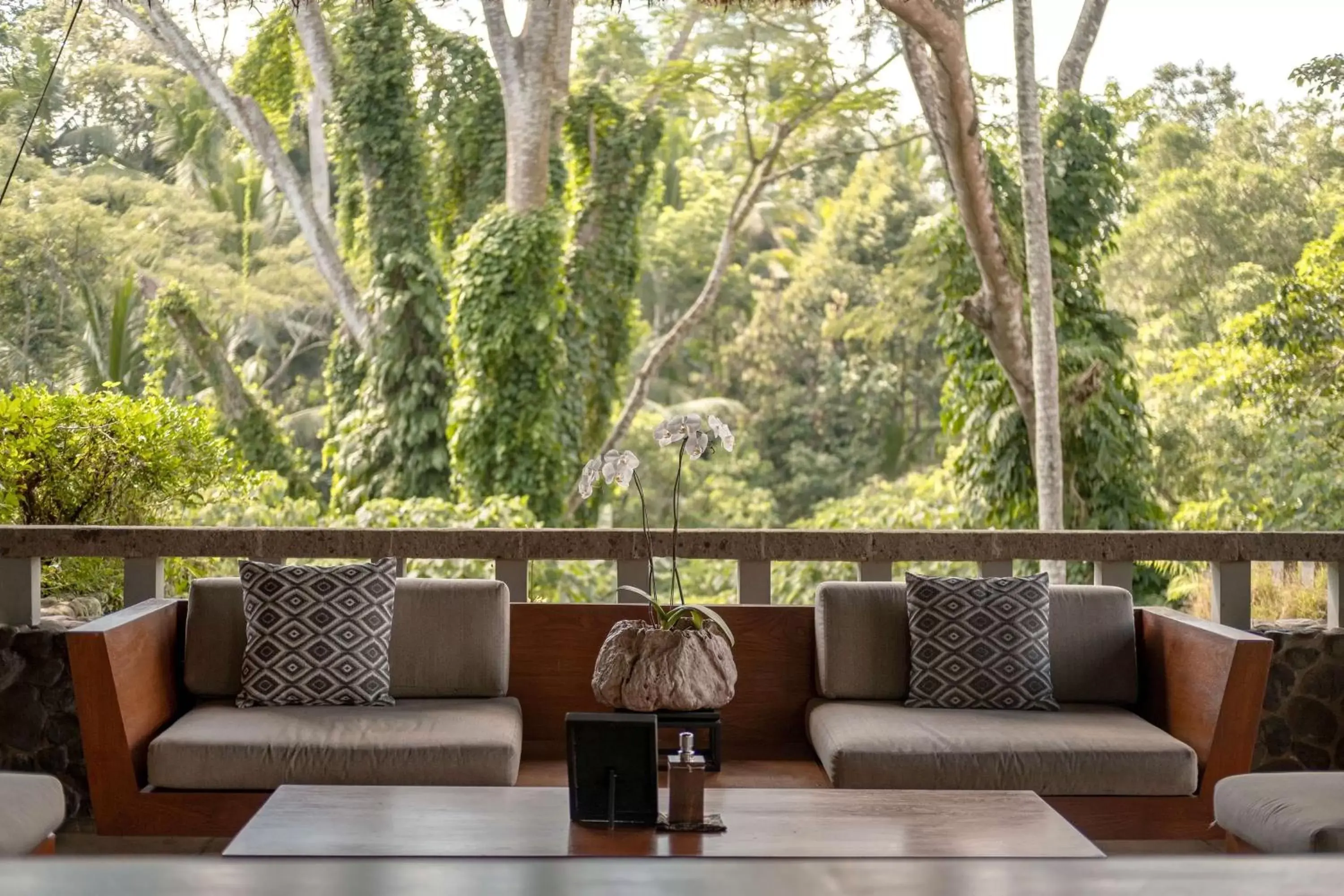 Lobby or reception, Balcony/Terrace in Alila Ubud