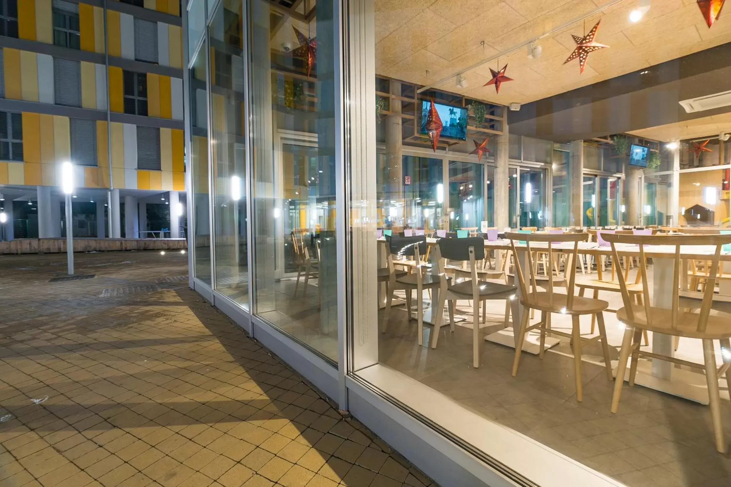 Restaurant/Places to Eat in Hotel Campus Sanpaolo
