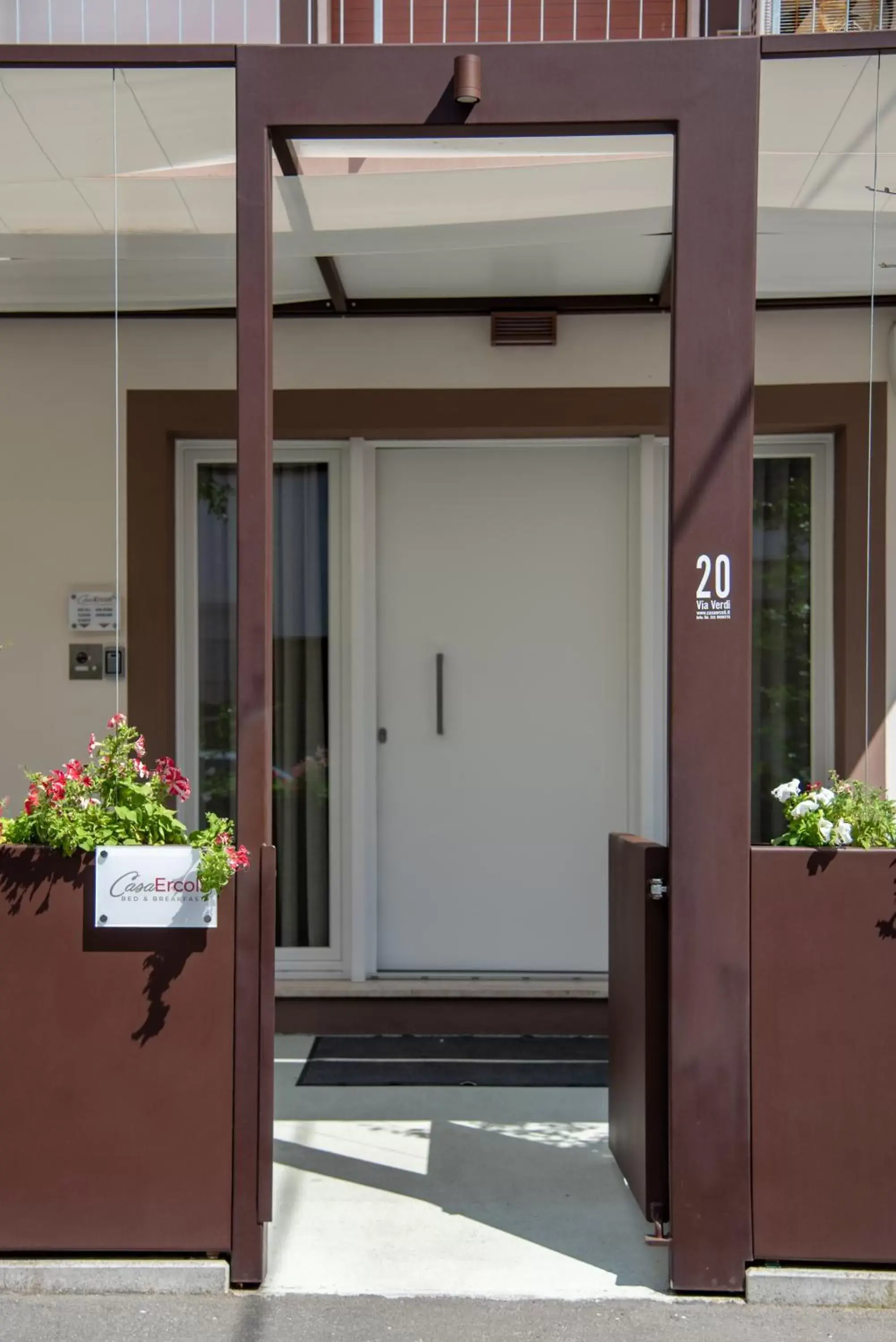 Facade/entrance in Casa Ercoli B&B