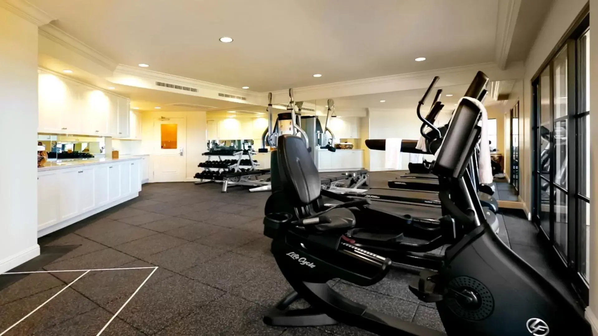 Fitness centre/facilities, Fitness Center/Facilities in Santa Barbara Inn