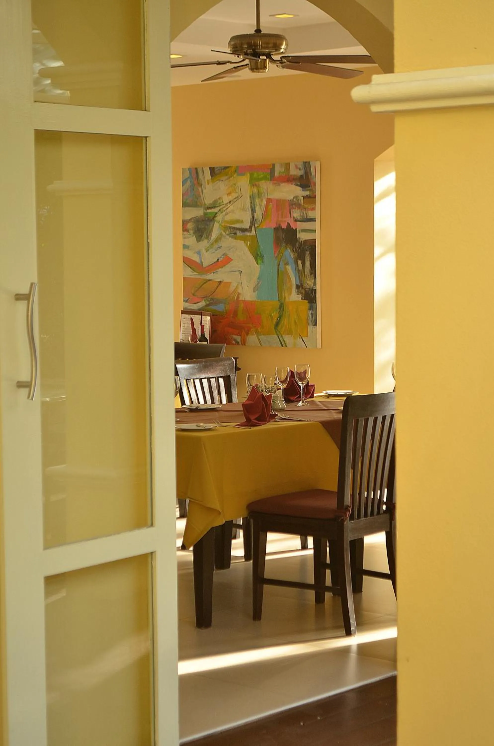 Restaurant/places to eat in The Front Village - SHA Plus