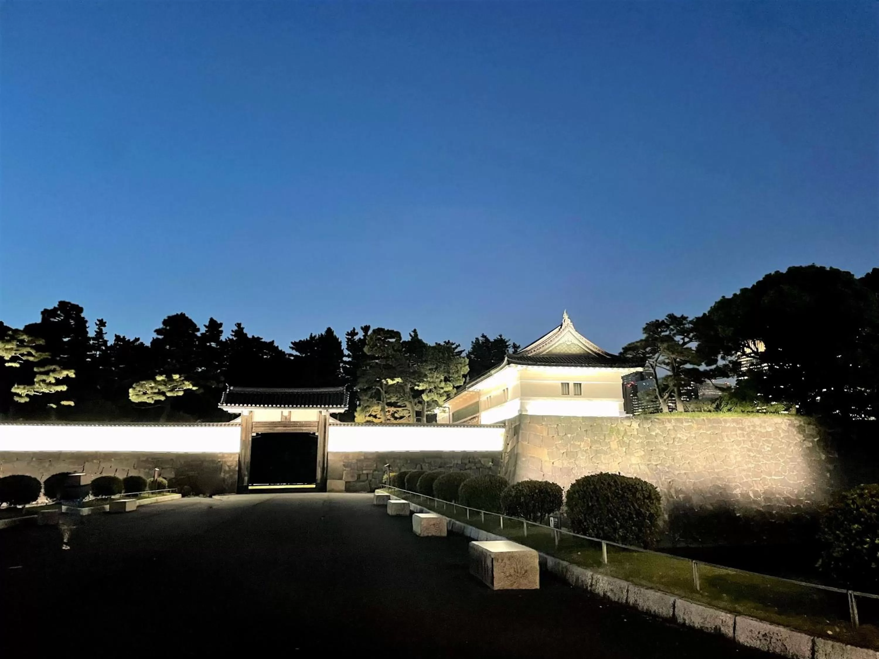 Nearby landmark in HOTEL AMANEK Shinjuku Kabukicho