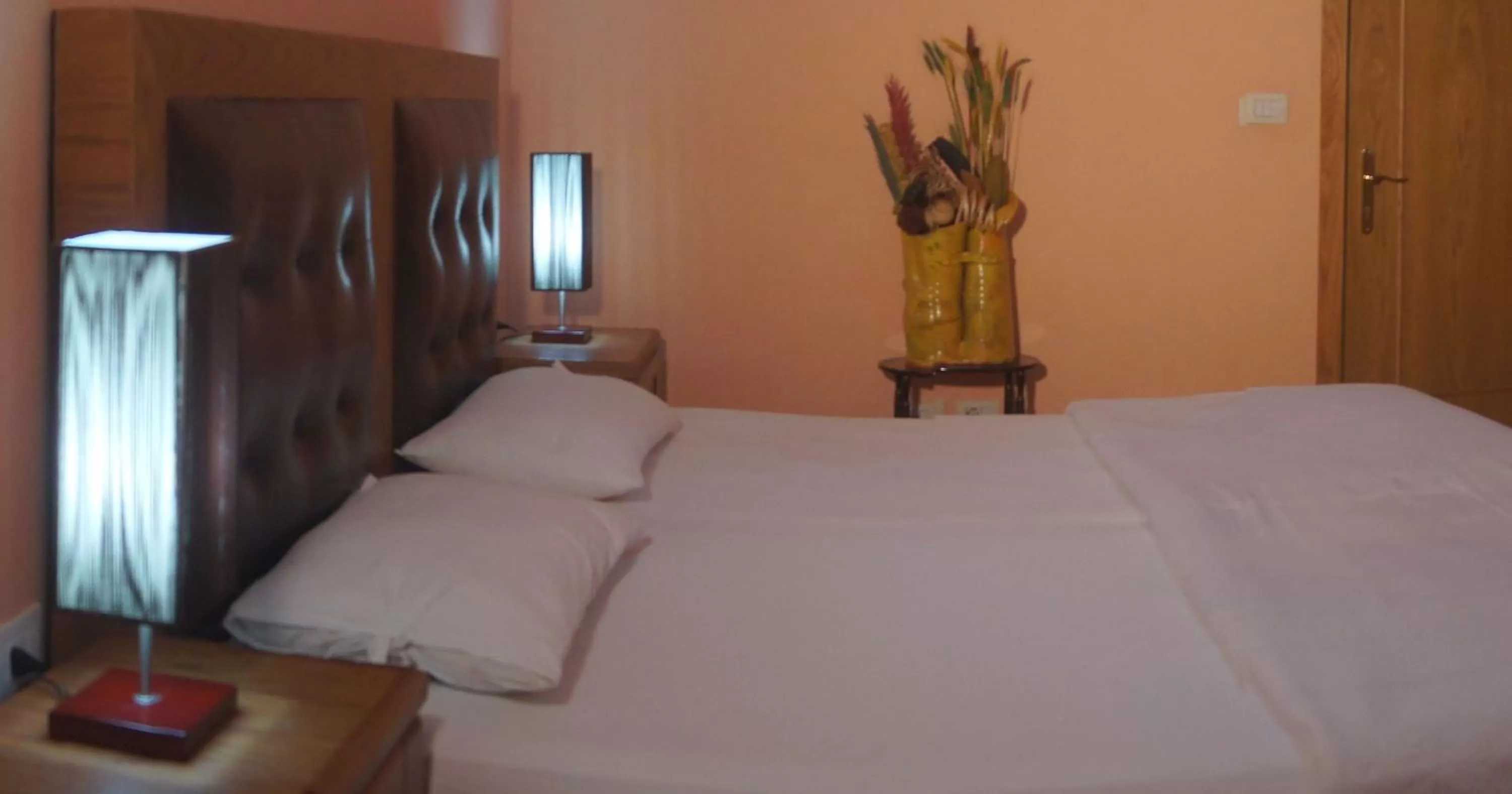 Bedroom, Bed in Bristol Hotel Tirana