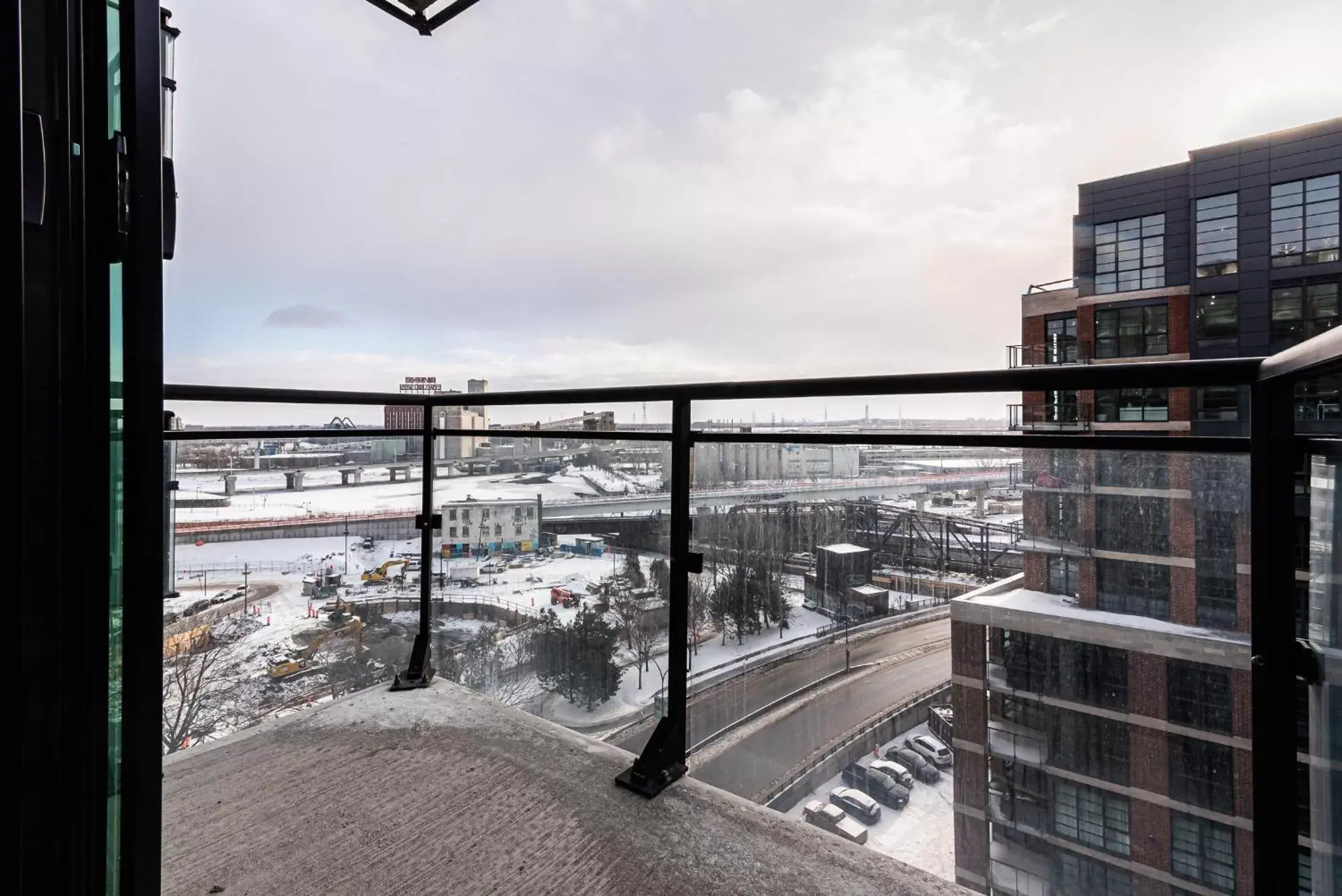 Balcony/Terrace in WRFY Griffintown Apartment