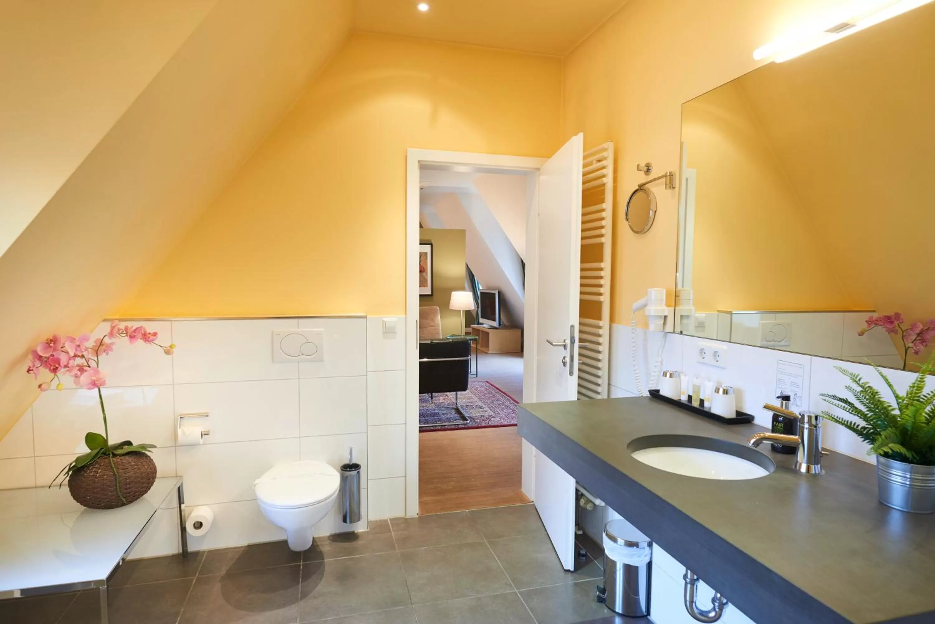 Bathroom in Hotel Zur Alten Brücke