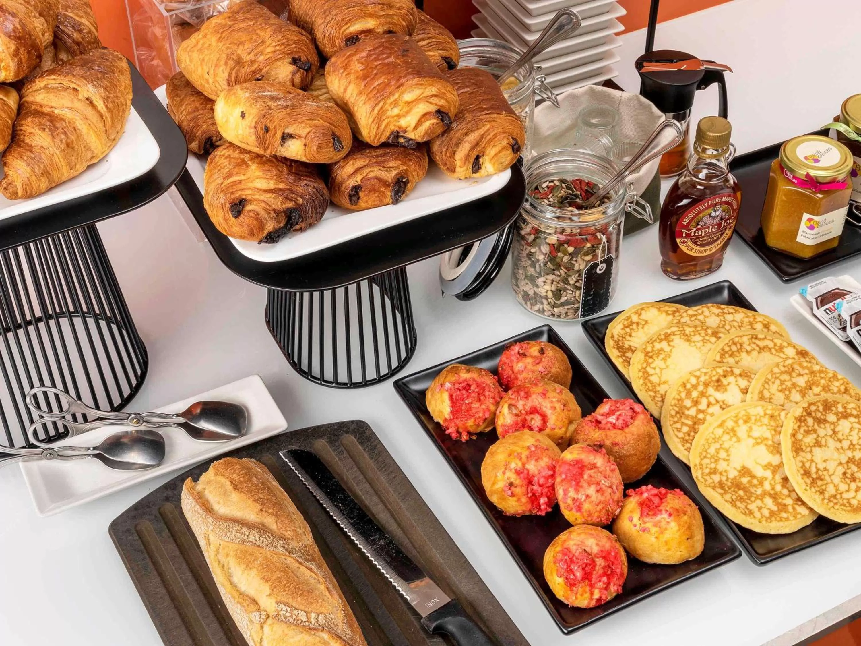 Restaurant/places to eat in Grand Hotel des Brotteaux Lyon Ctre - Handwritten Collection