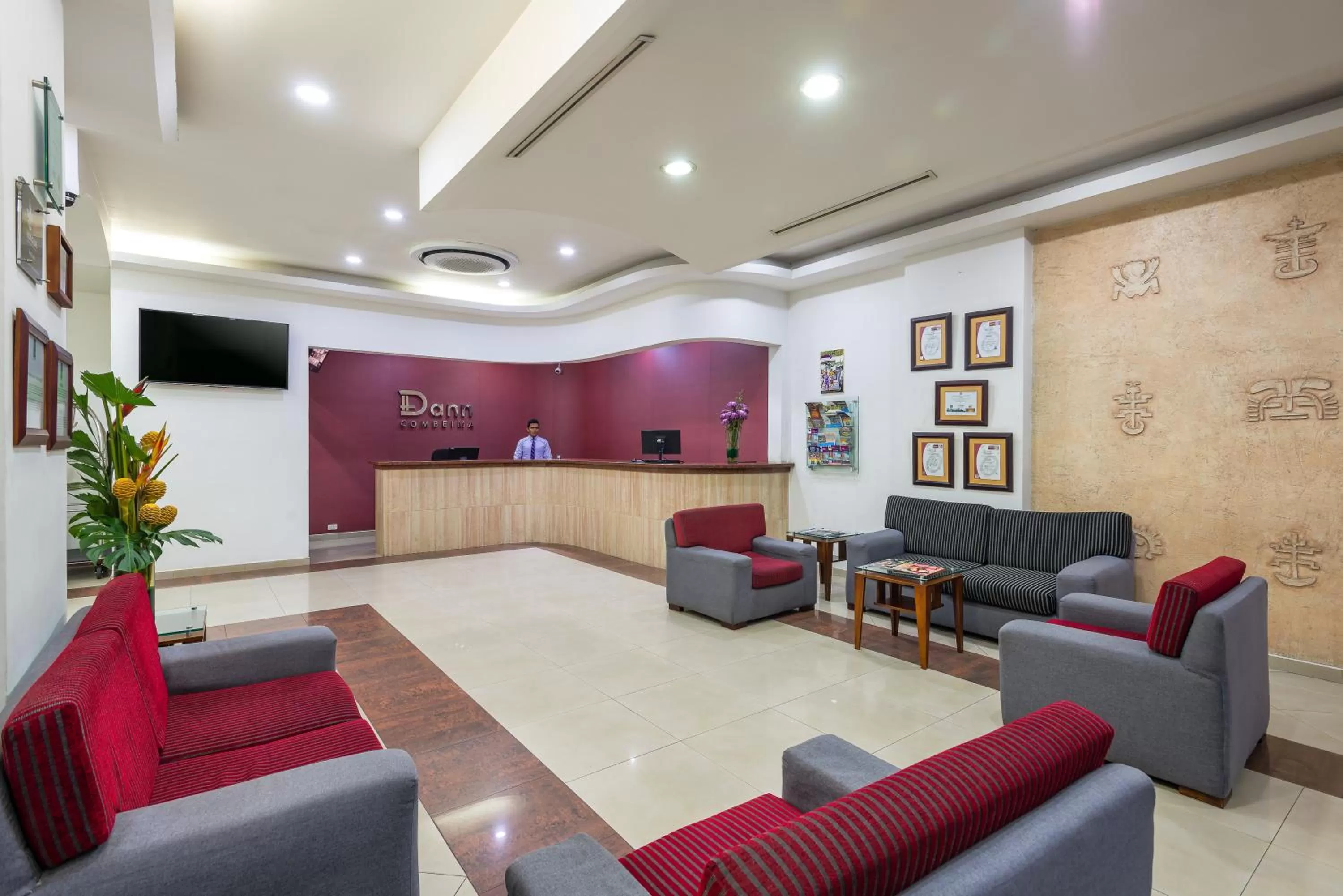 Lobby or reception in Hotel Dann Combeima