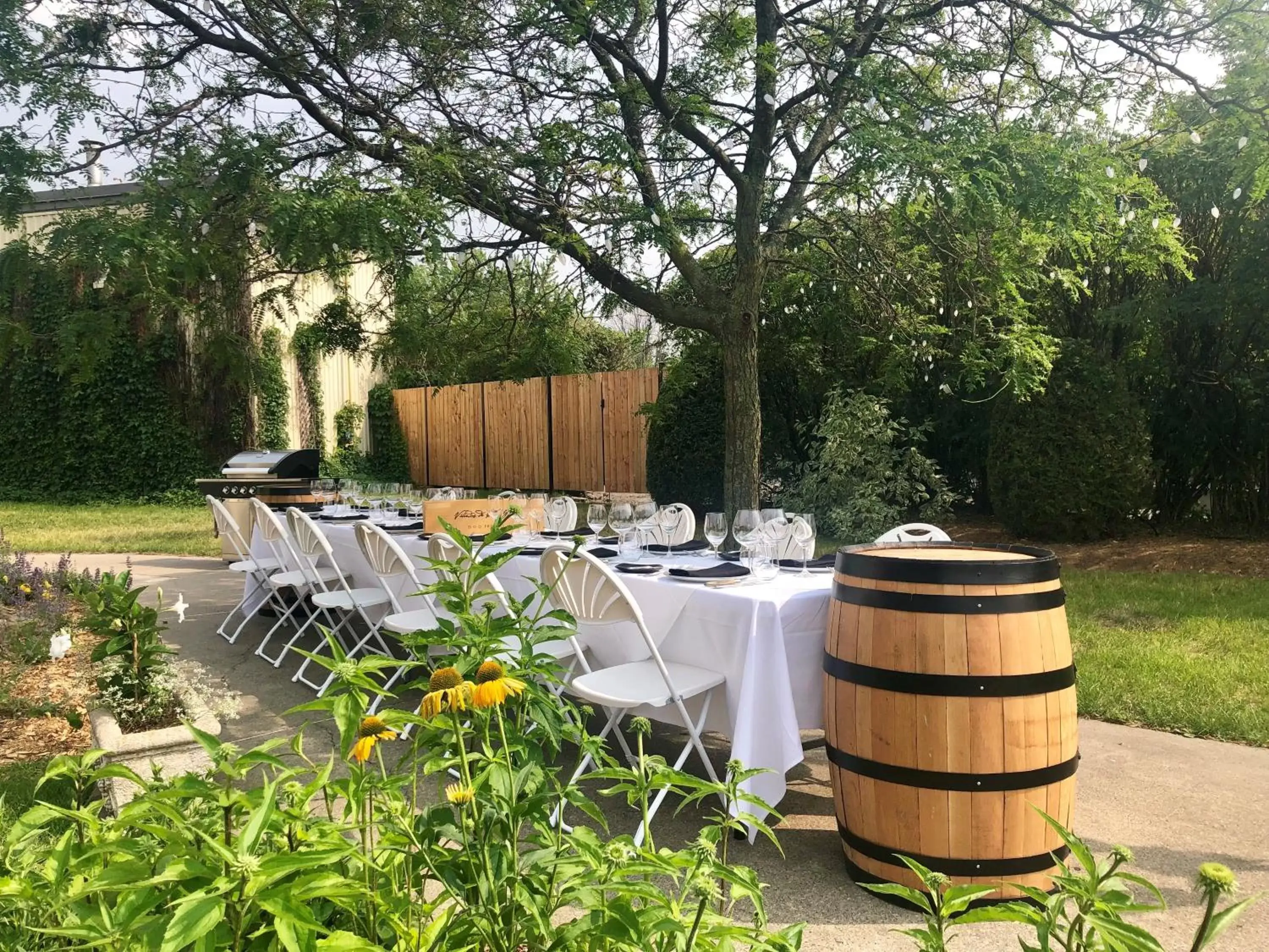 Garden view in Hôtel Rive Gauche