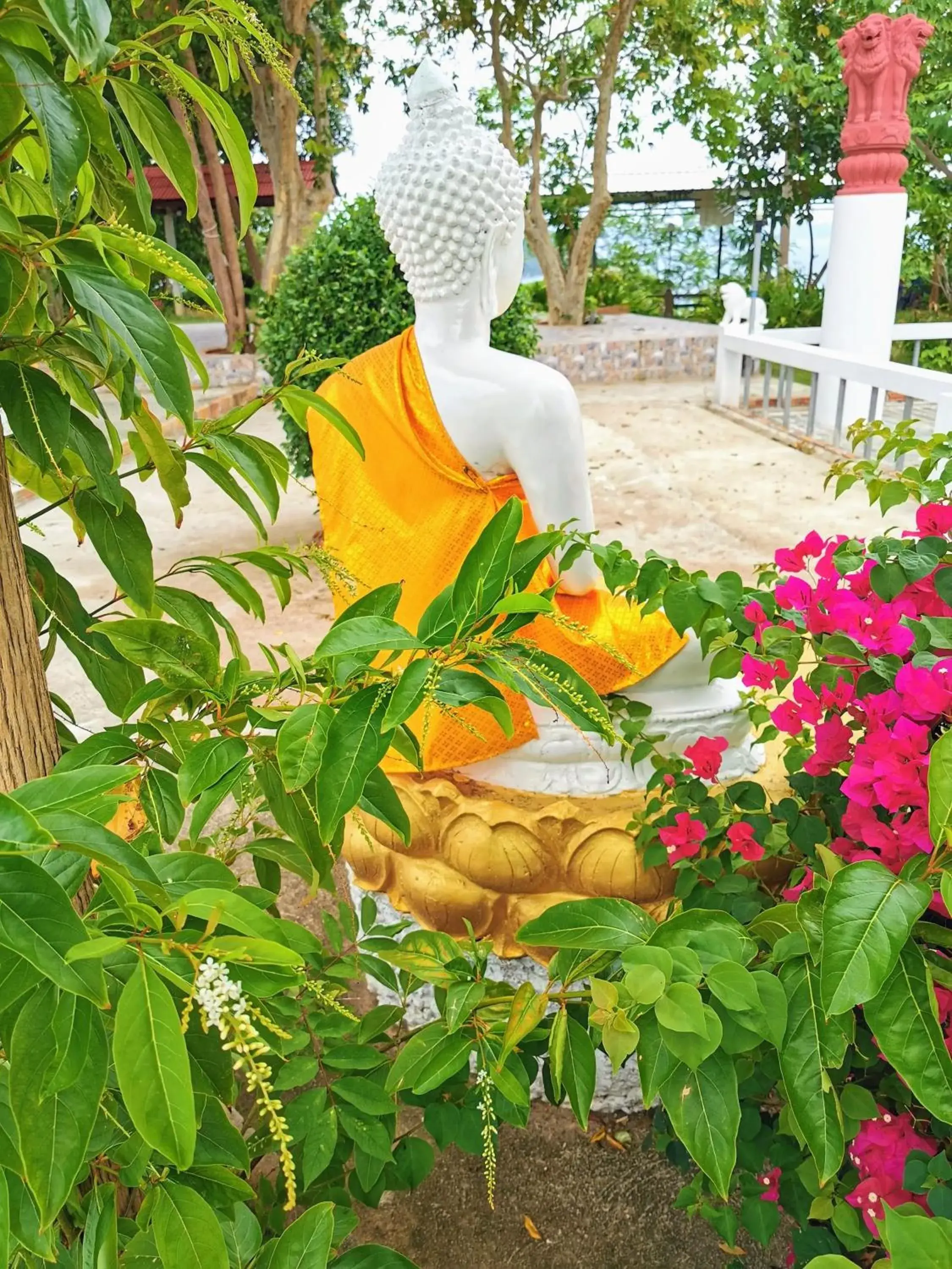 Property building in Baan Sukreep Resort Property building in Baan Sukreep Resort