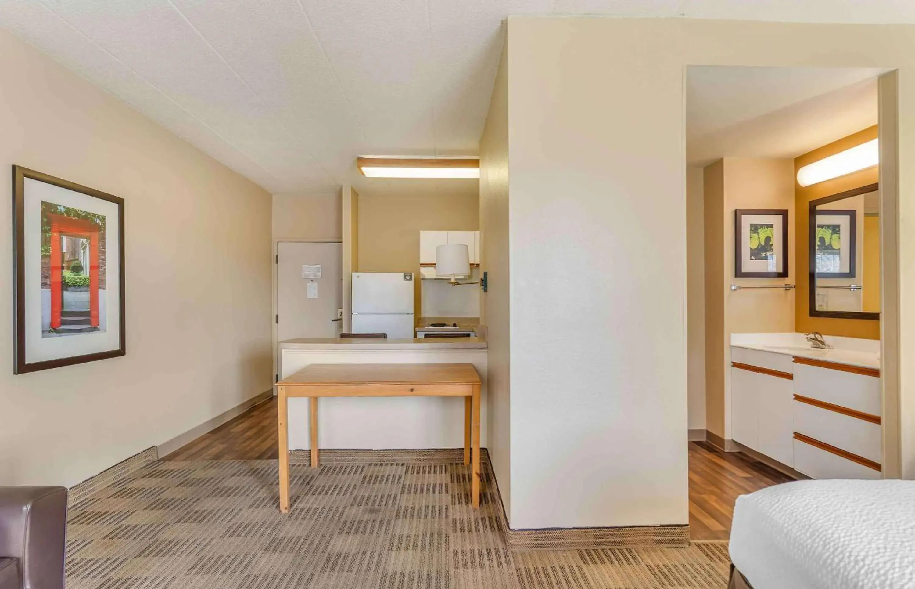 Bedroom in Extended Stay America Suites - Chicago - Lombard - Oakbrook