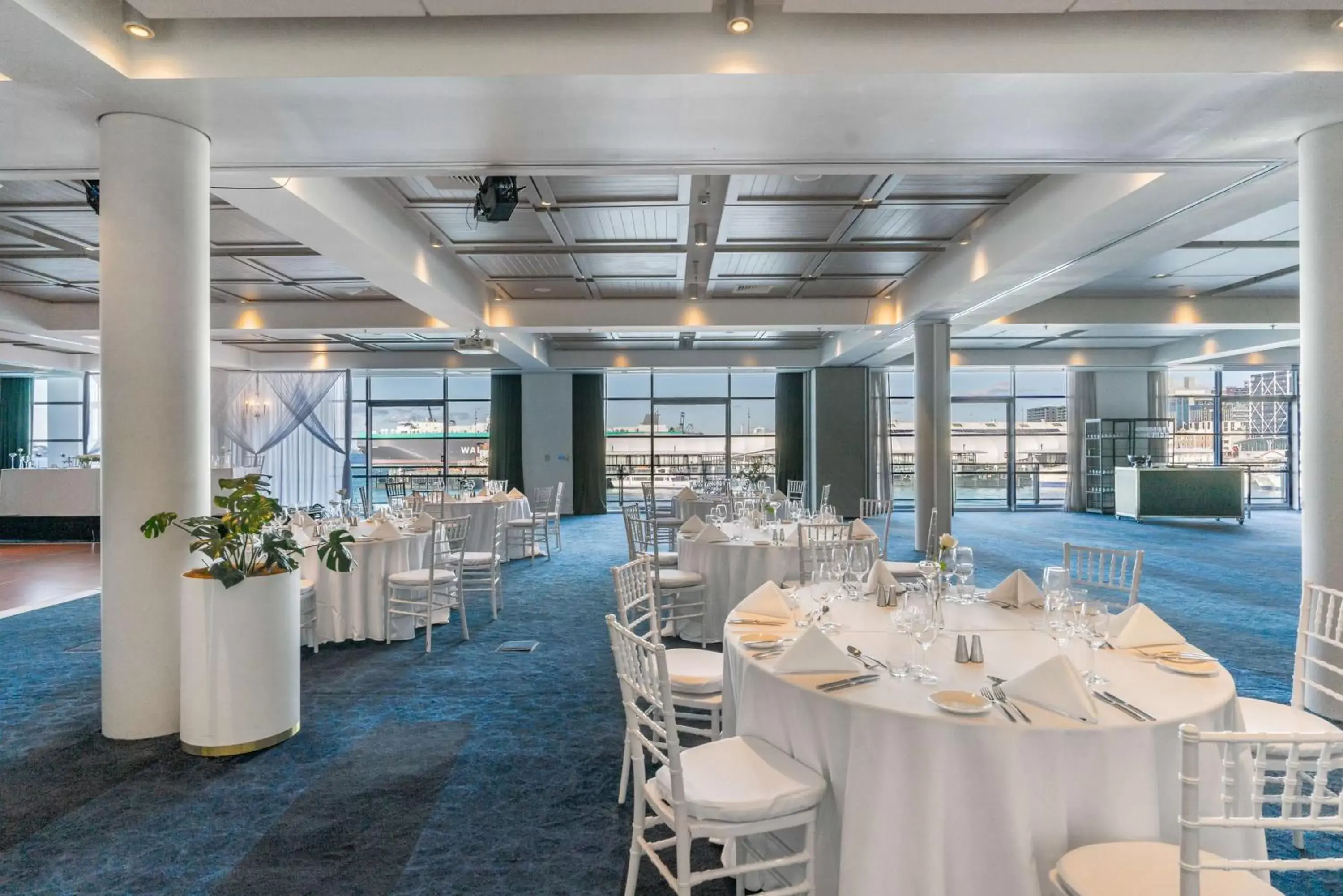 Meeting/conference room, Restaurant/Places to Eat in Hilton Auckland