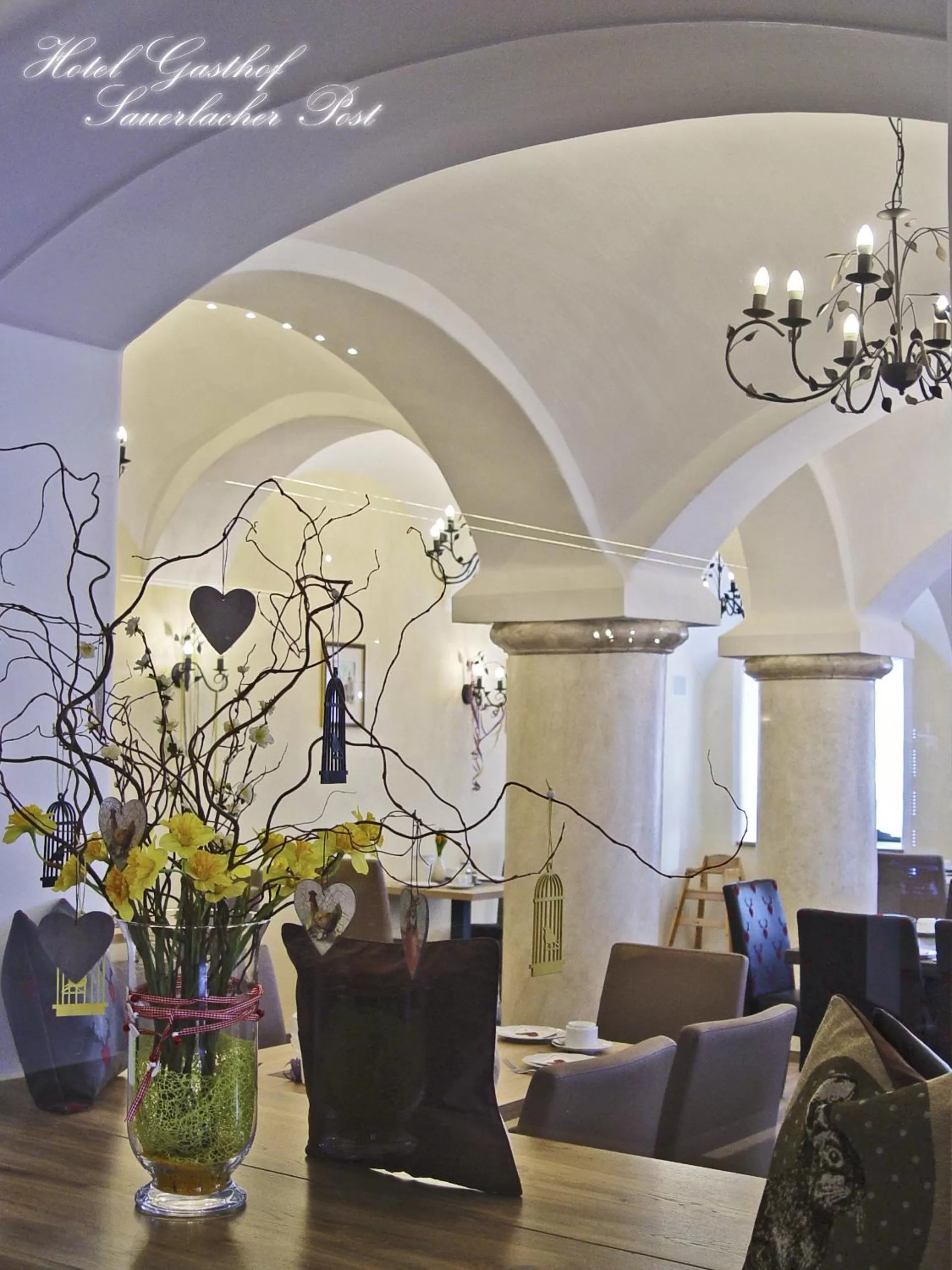 Lobby or reception in Hotel Sauerlacher Post