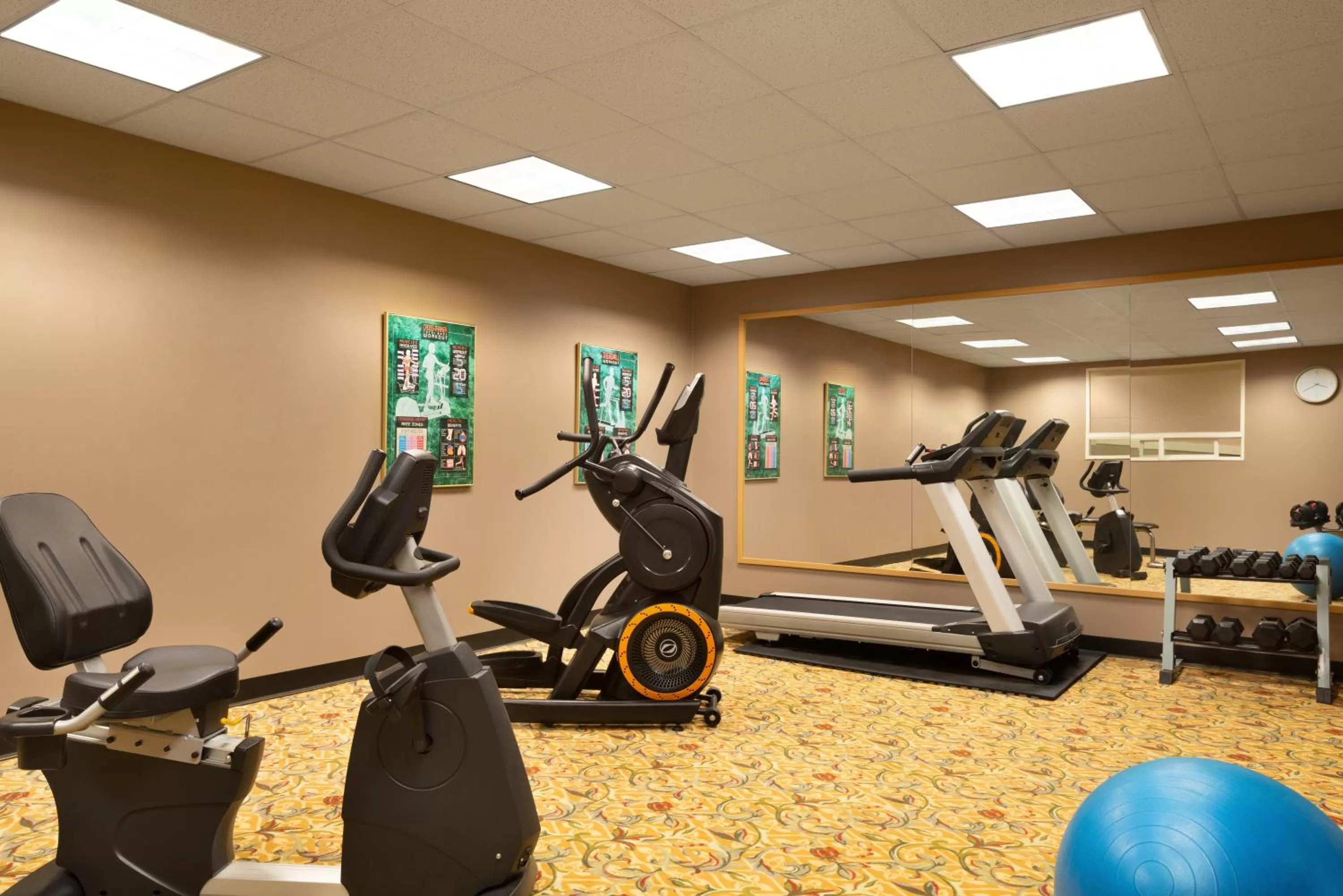 Fitness centre/facilities in Days Inn by Wyndham Swift Current