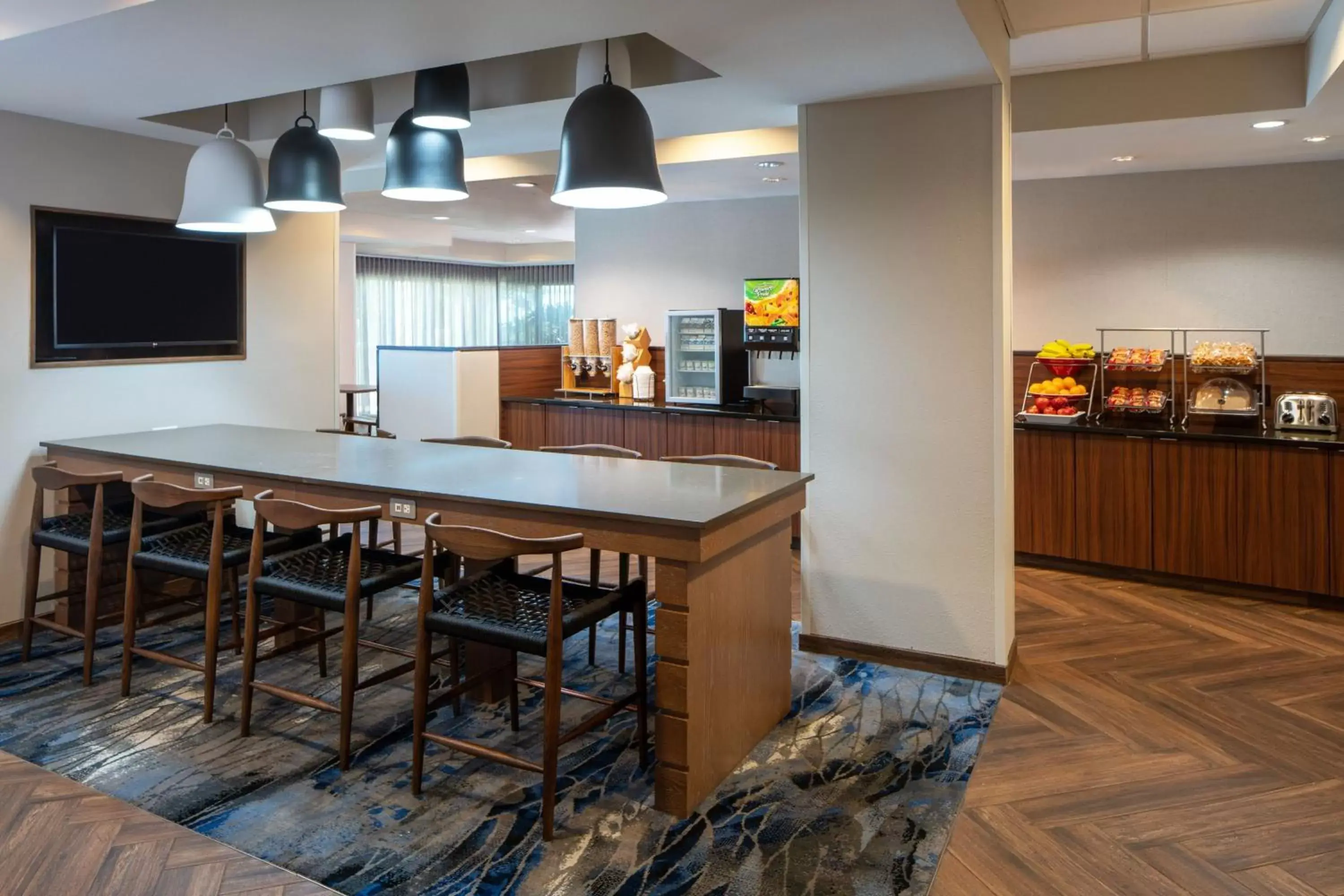 Breakfast, Lounge/Bar in Fairfield Inn & Suites by Marriott Destin