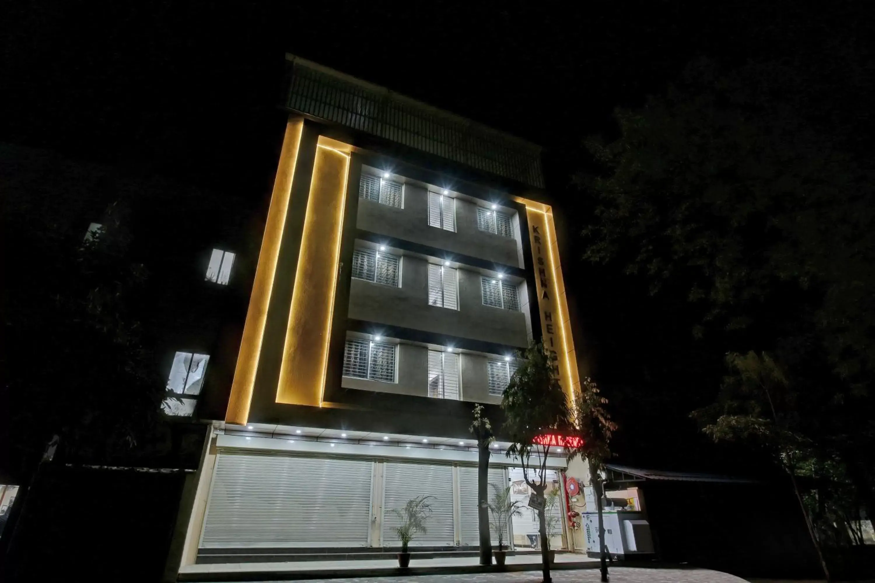 Facade/entrance in Treebo Krishna Regency ISBT Bus Stop Facade/entrance in Treebo Krishna Regency ISBT Bus Stop