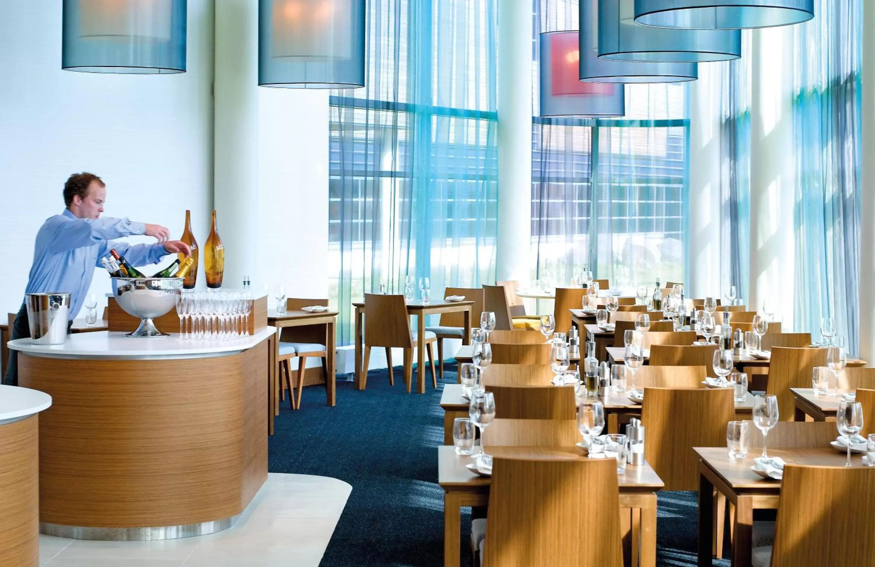 Restaurant/Places to Eat in Radisson Blu Hotel, Trondheim Airport