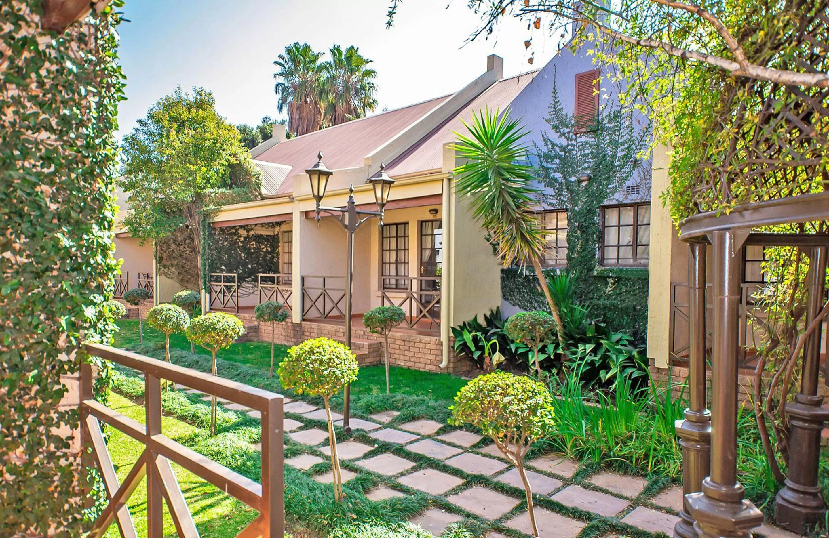 Patio in Afrique Boutique Hotel O.R. Tambo