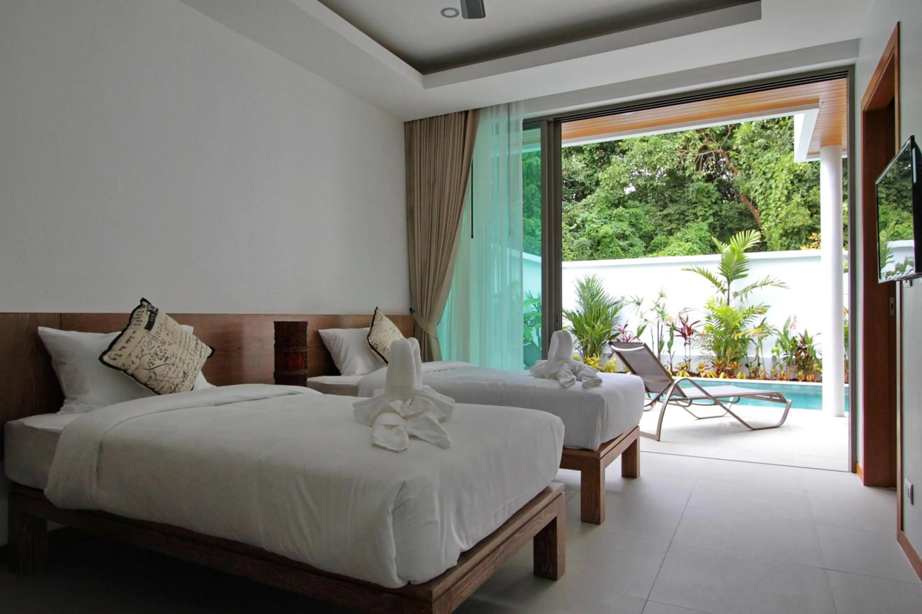 Bedroom, Bed in Ya Nui Beach Villas