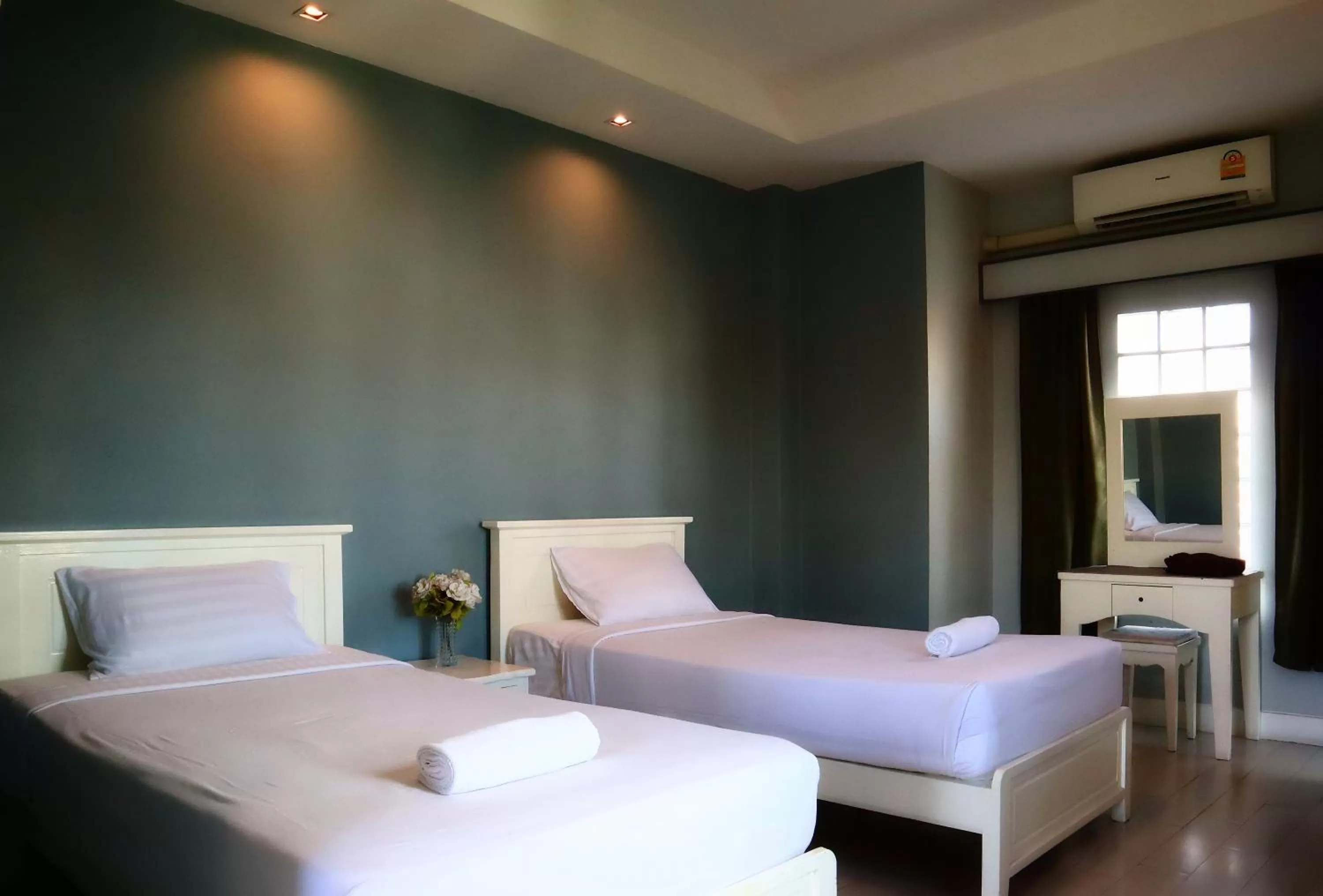 Bedroom, Bed in The Battery Park Midtown Boutique