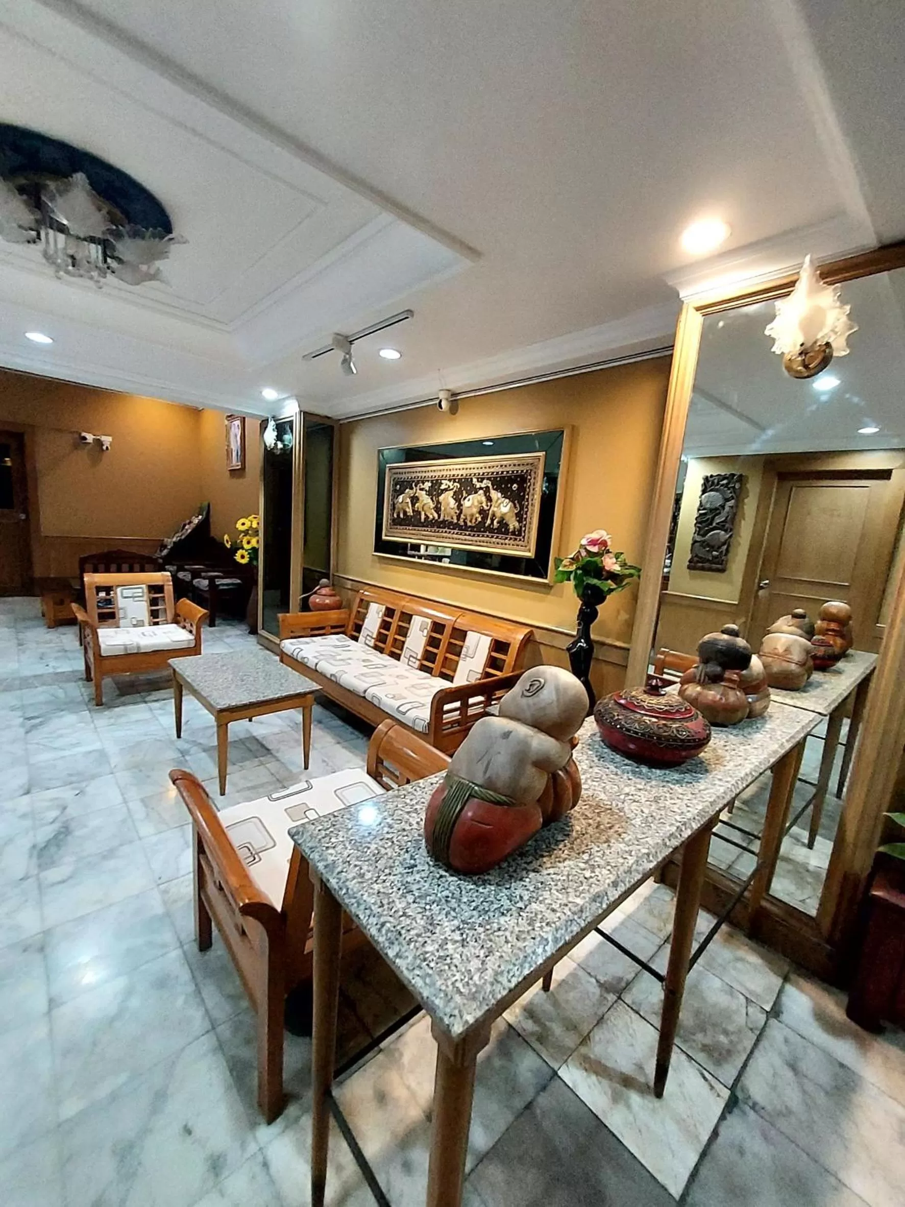 Seating area in Traveller Inn Hotel