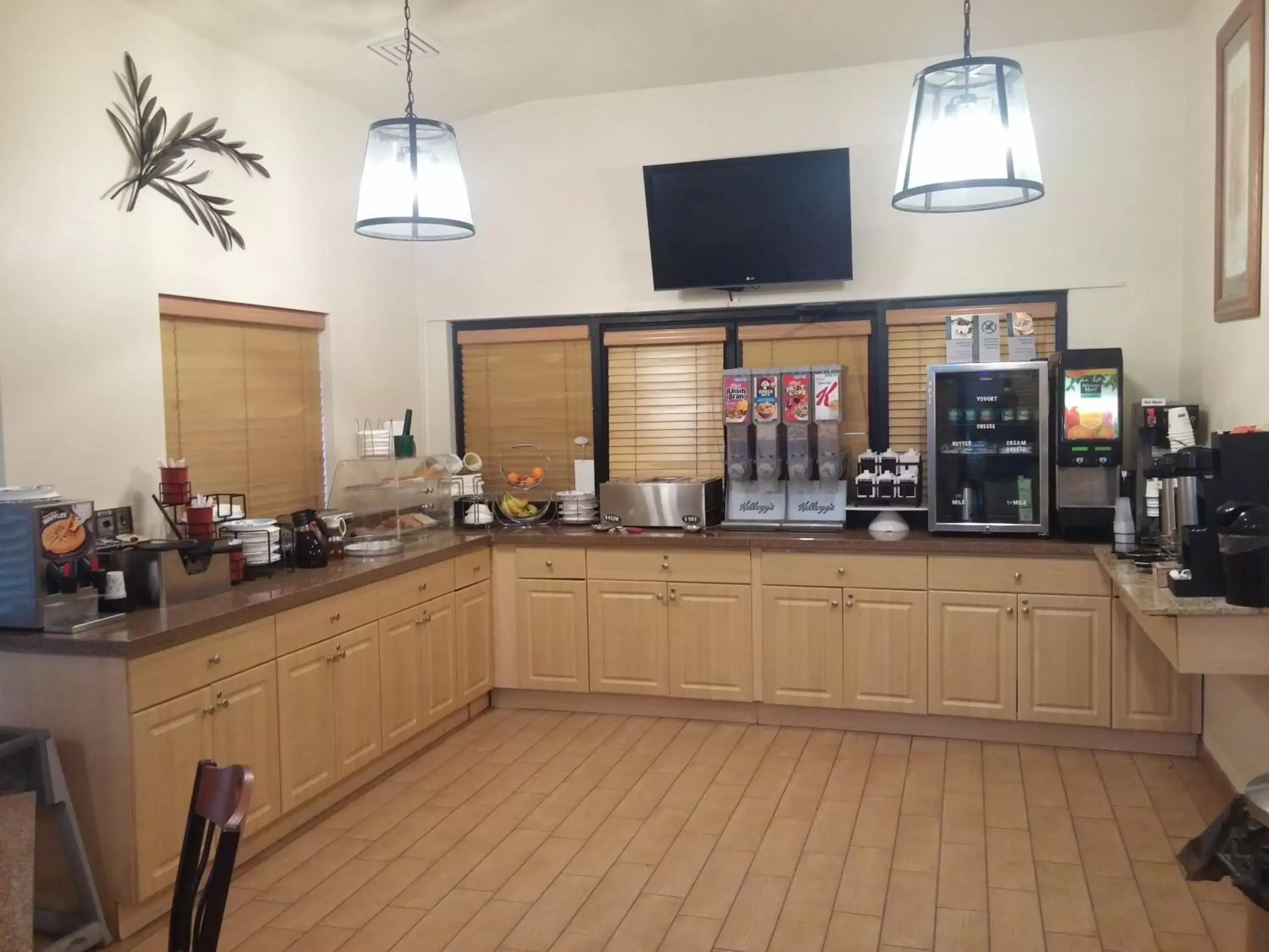 Dining area in Best Western Sawmill Inn