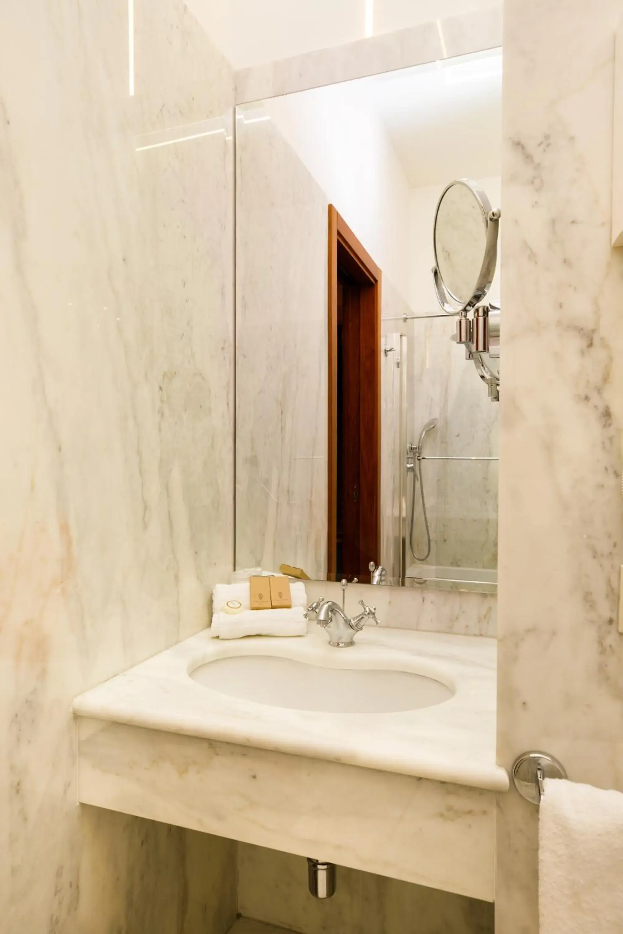 Bathroom in Hotel Palazzo Guardati