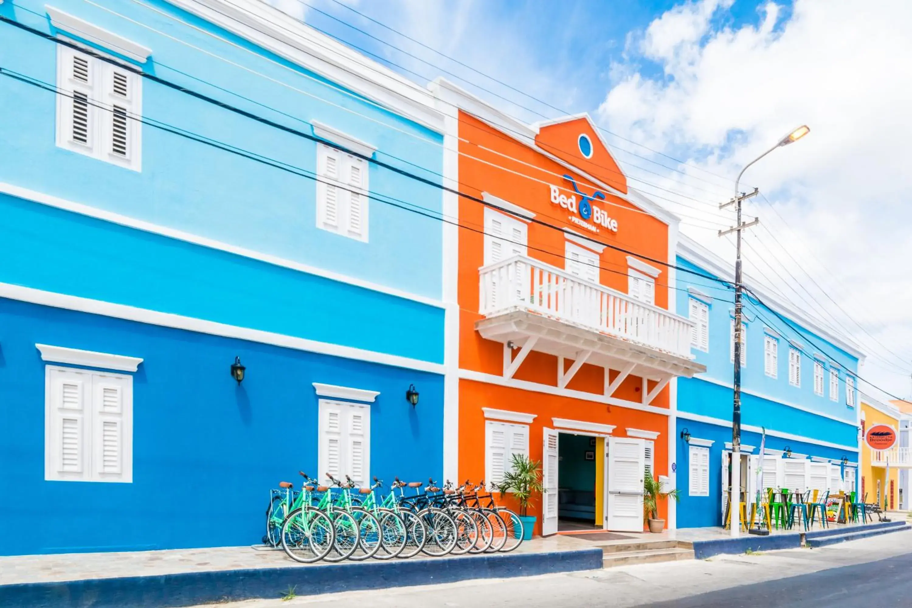 Lobby or reception, Property Building in Bed & Bike Curacao
