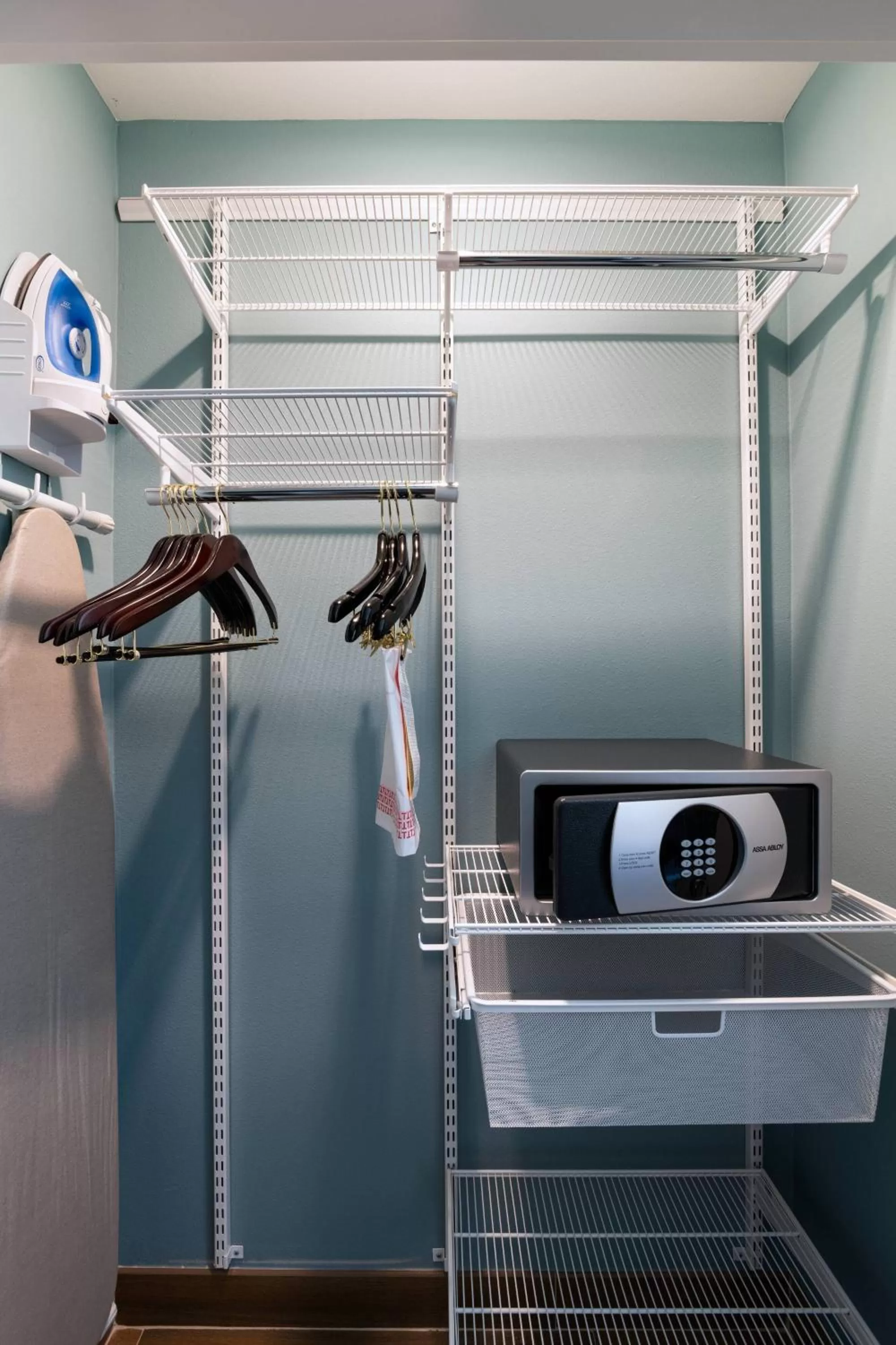 King Studio with Adapted Tub - Mobility and Hearing Accessible in TownePlace Suites San Antonio Northwest at The RIM