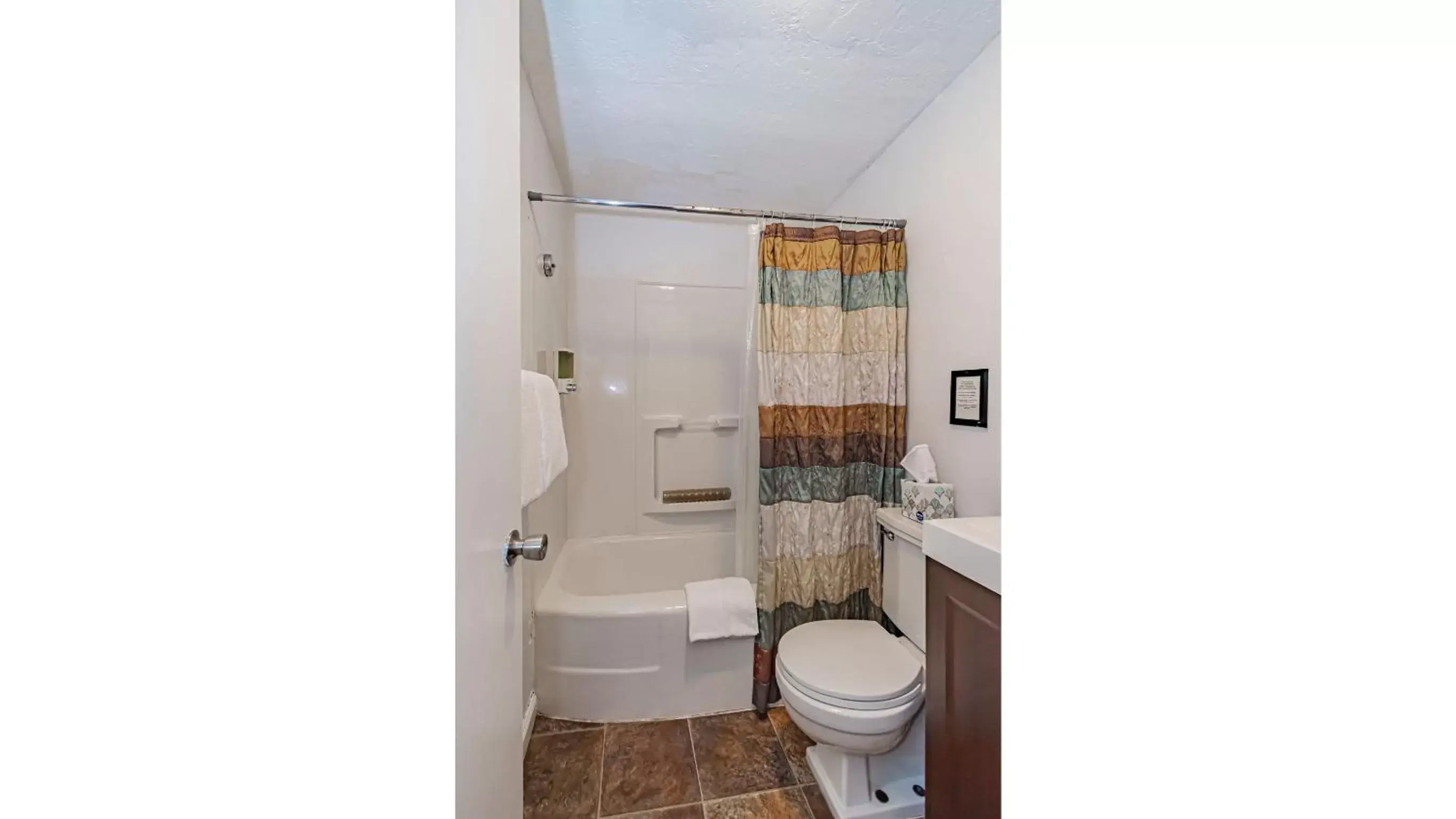 Bathroom in Suites of Lava Hot Springs