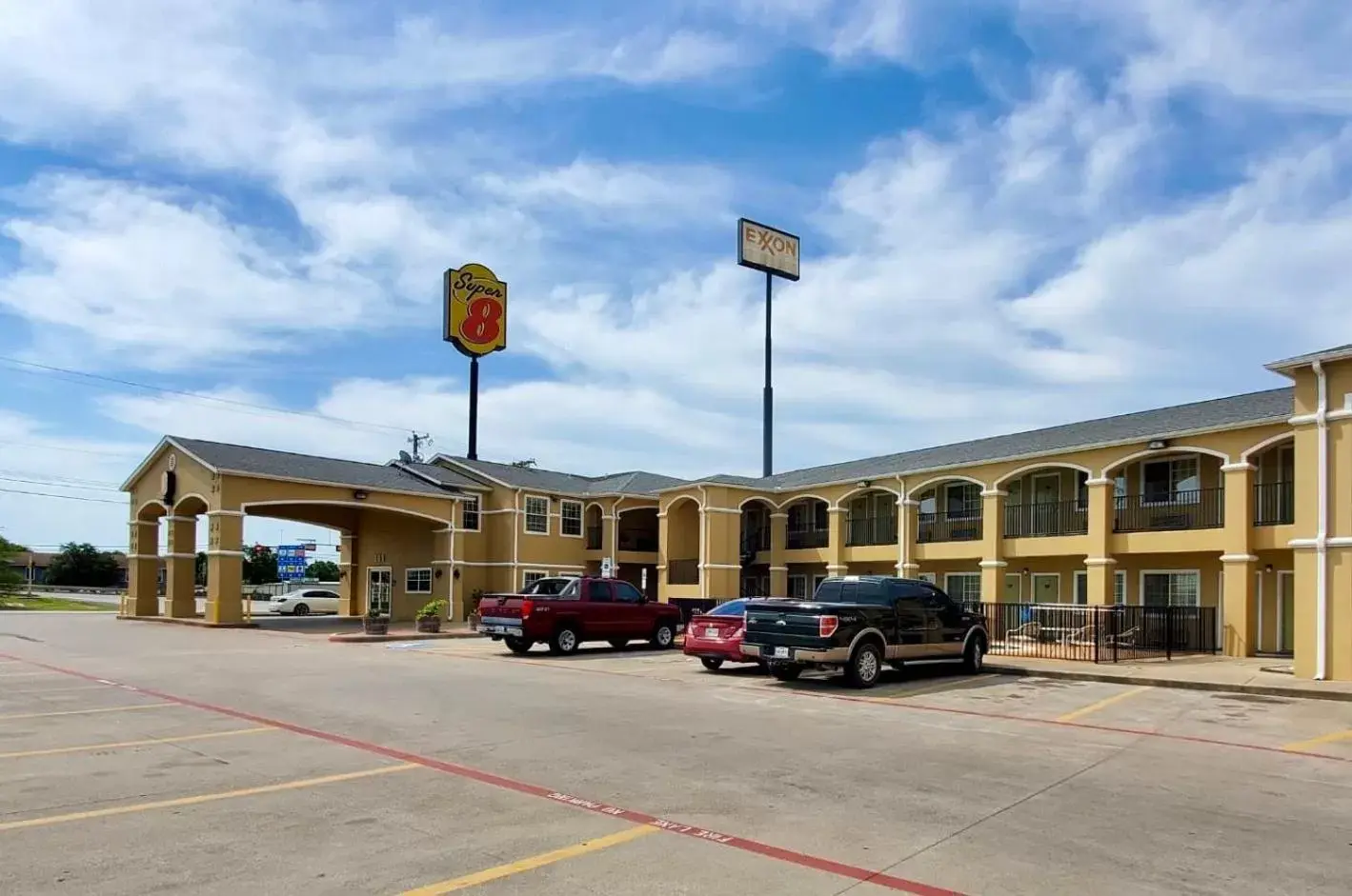 Facade/entrance, Property Building in Super 8 by Wyndham Forney/East Dallas