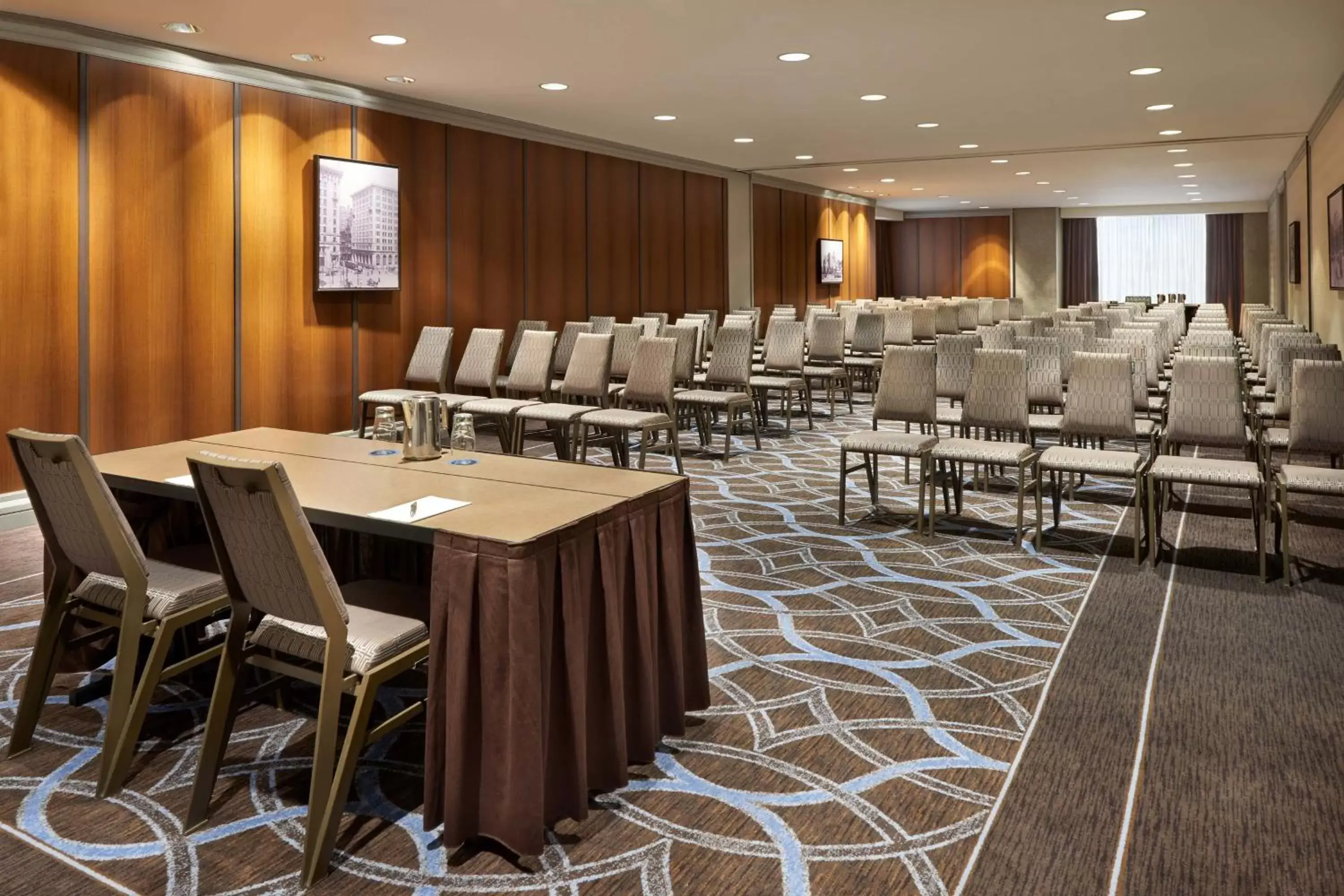 Meeting/conference room in Le Centre Sheraton Montreal Hotel