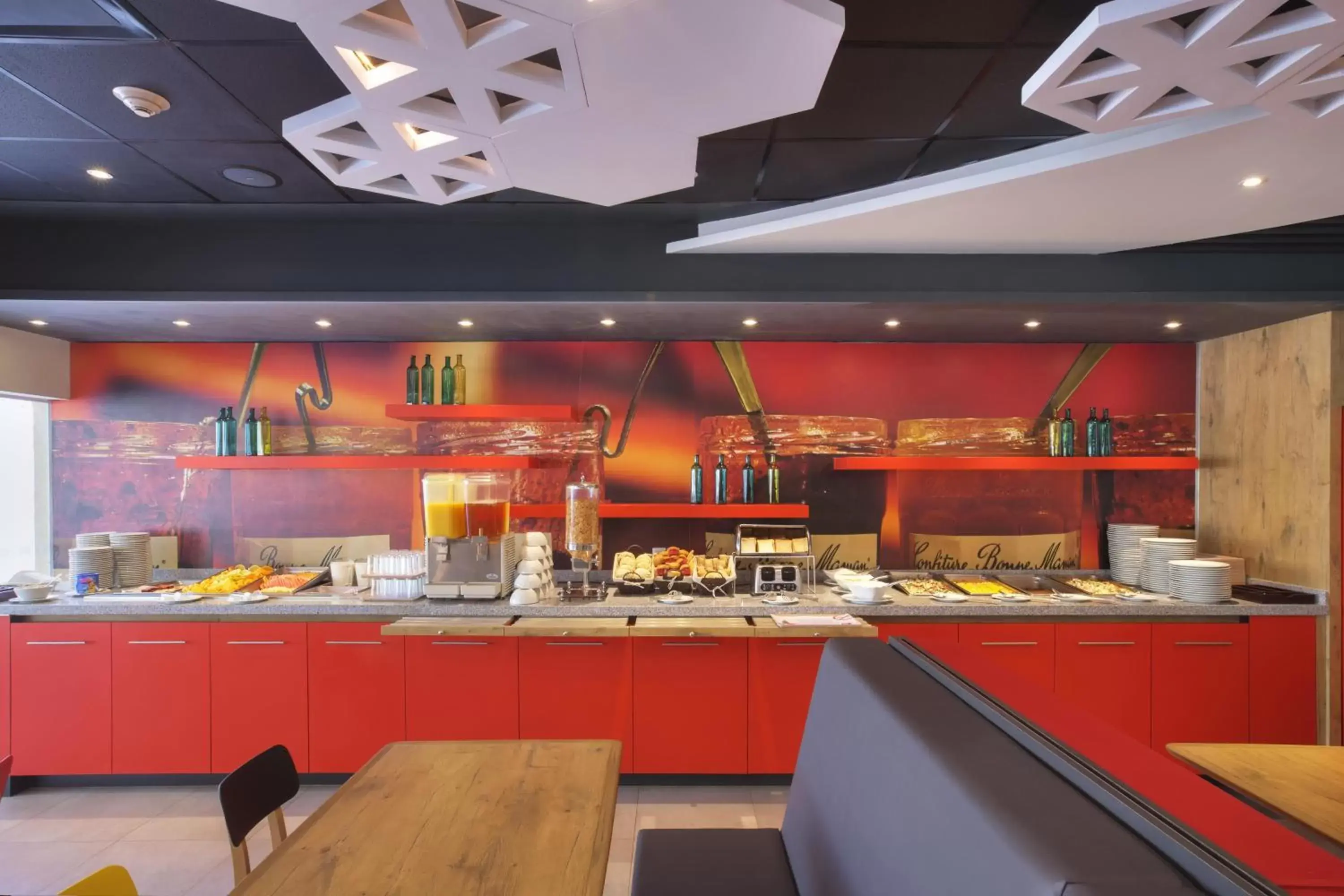 Restaurant/places to eat in Ibis Guadalajara Expo Restaurant/places to eat in Ibis Guadalajara Expo