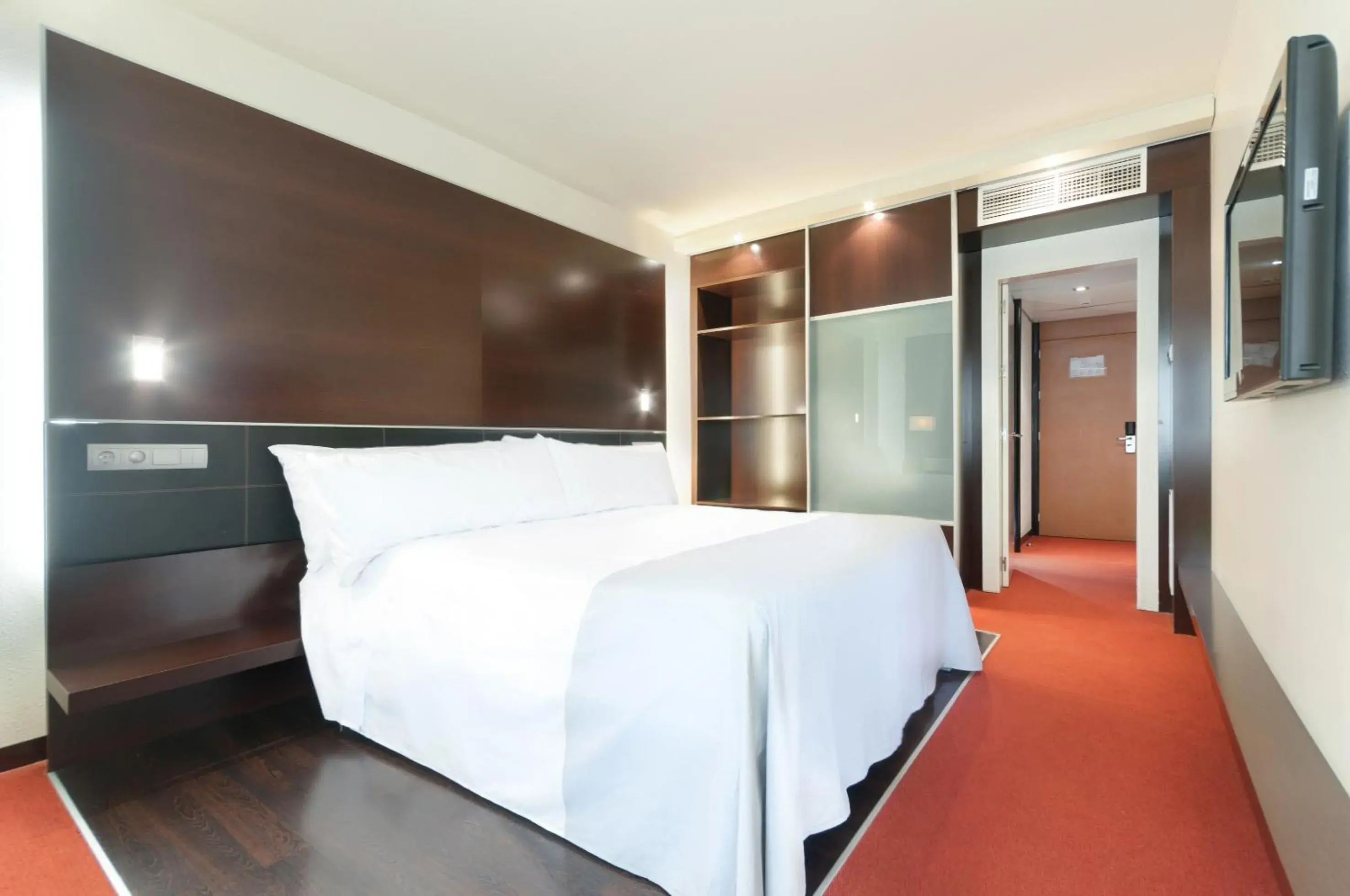 Bedroom, Bed in Hotel Ceuta Puerta de Africa