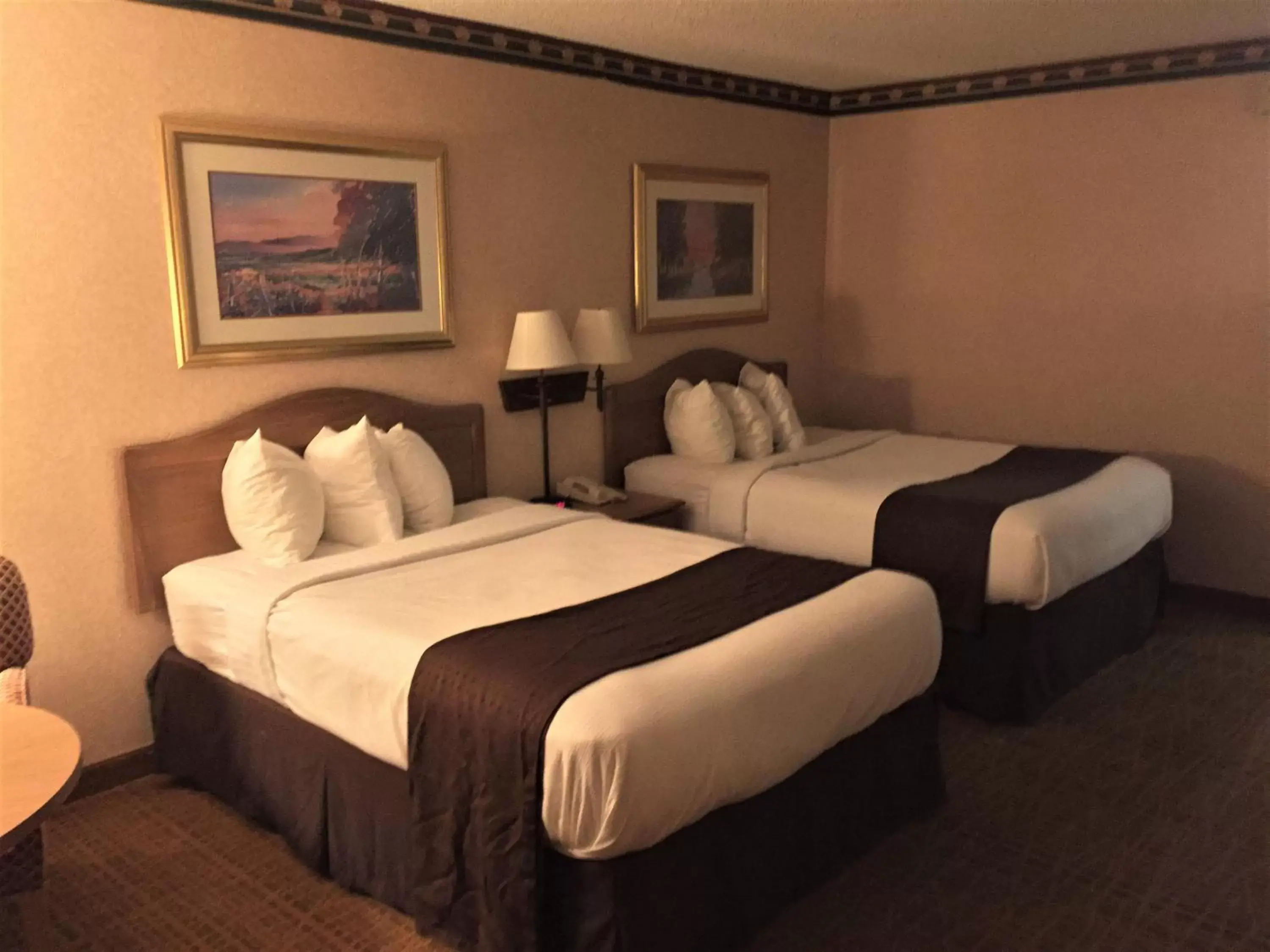 Bedroom, Bed in Americas Best Value Inn & Suites-Boise