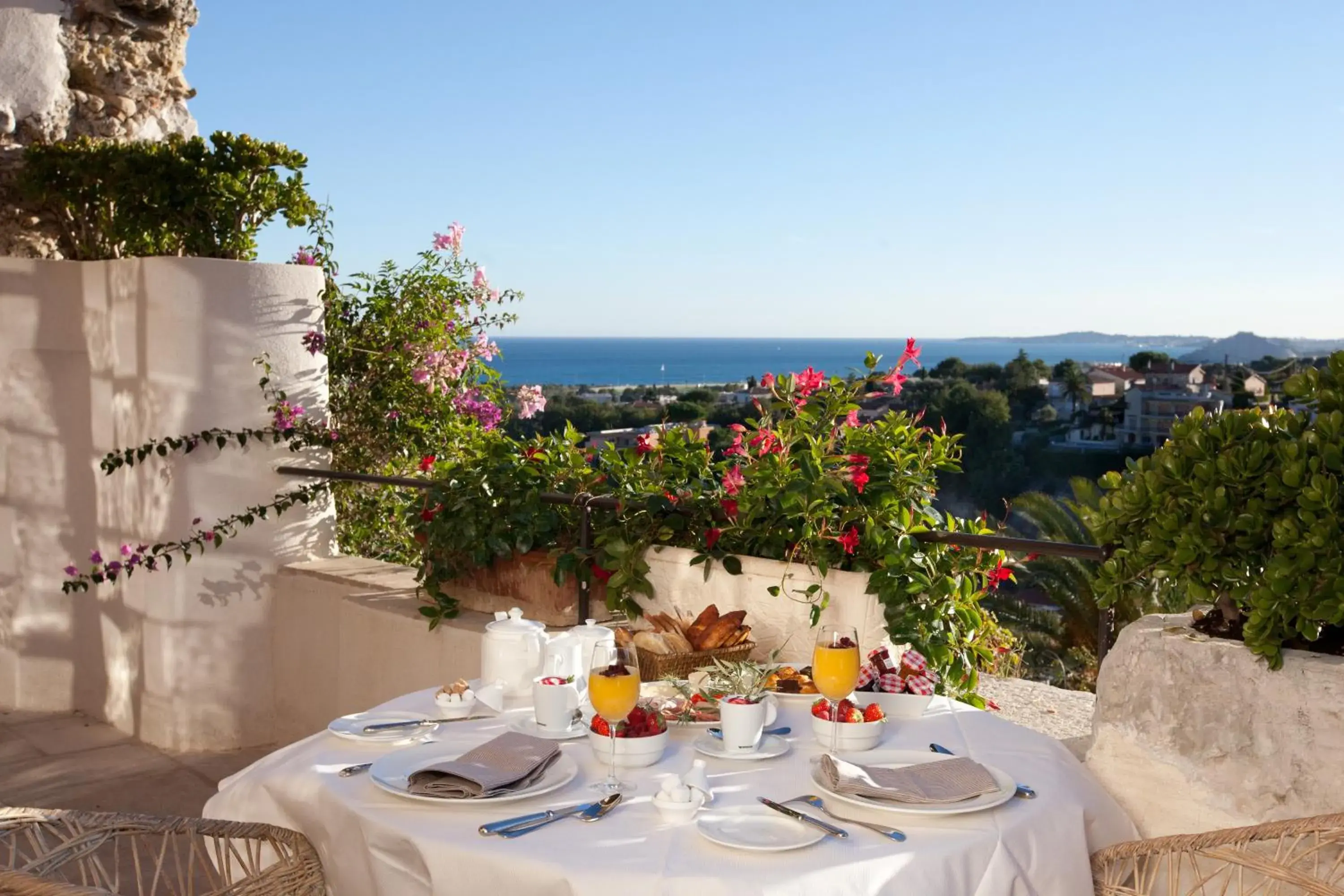 View (from property/room) in Château Le Cagnard