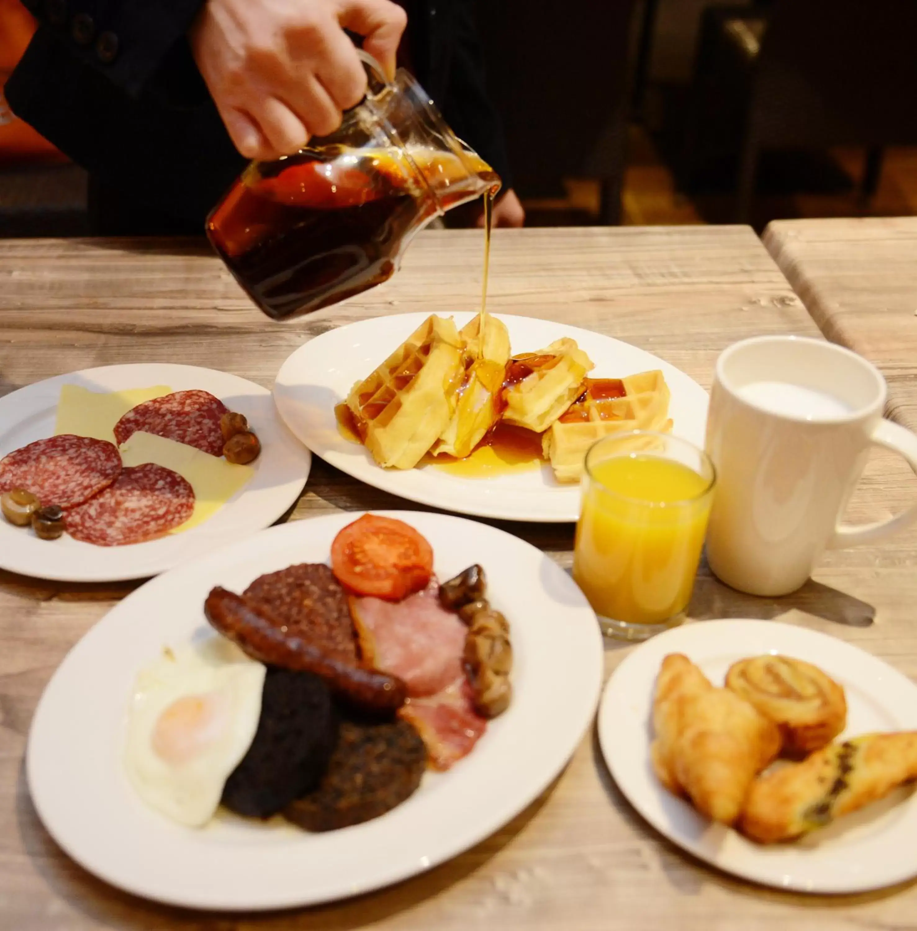 Food and drinks in Glynhill Hotel & Spa near Glasgow Airport